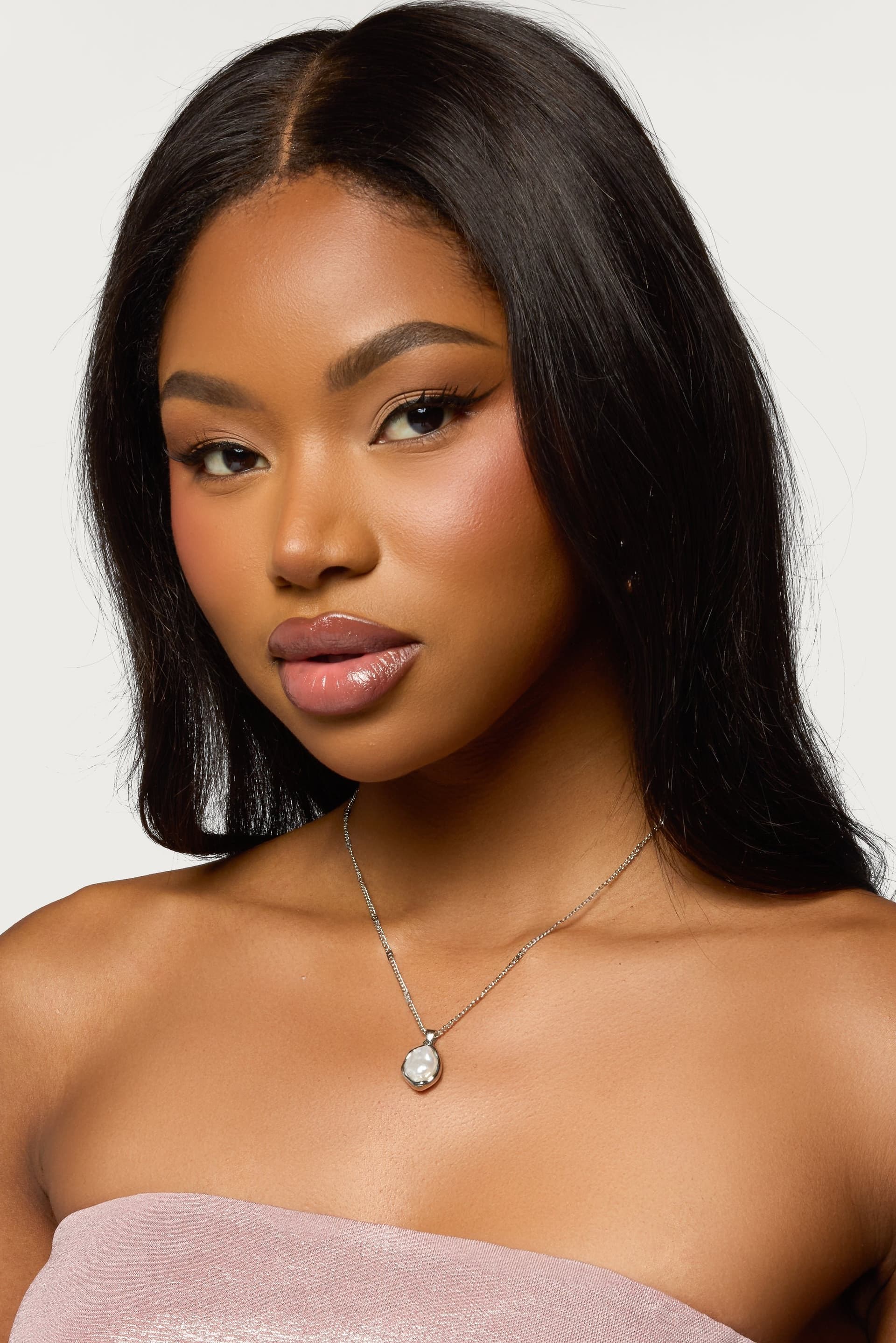 Pearl Pendant Necklace Silver Tone 17.1 Inch Length