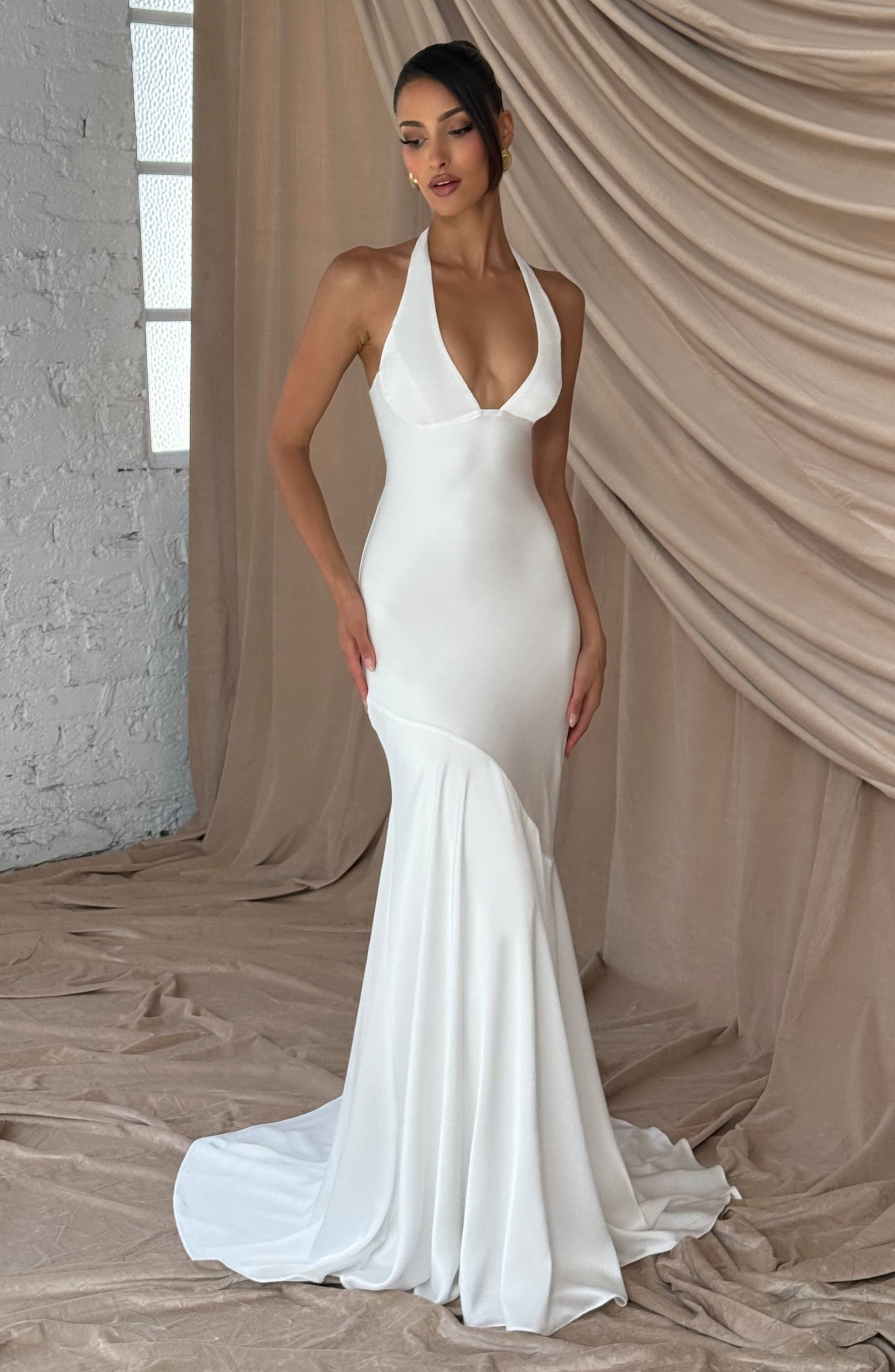 Kirsten Ivory Textured Satin Gown with Plunge Neckline and Train