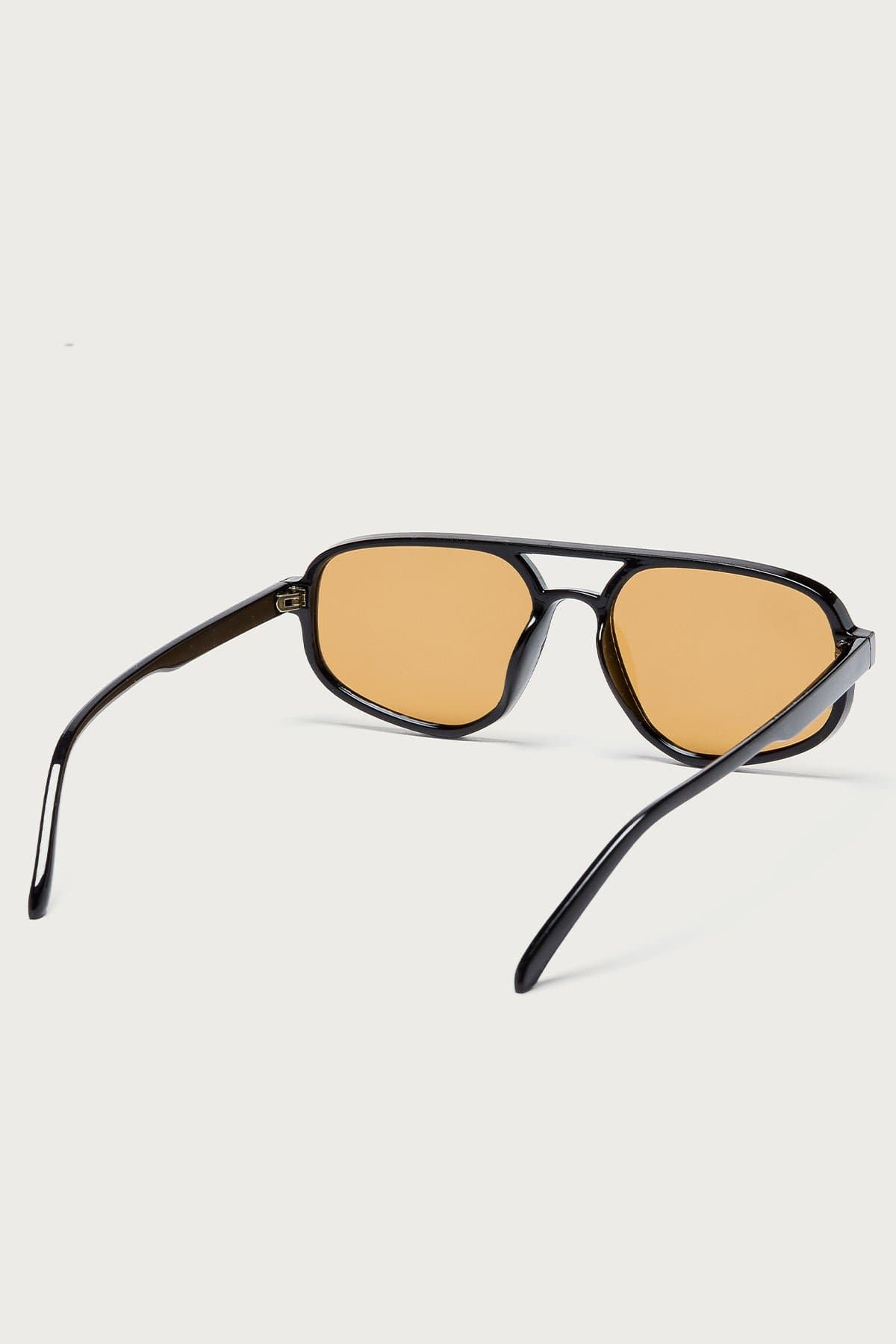 City Babe Round Sunglasses UV Protected Polycarbonate Lenses Frame Width 5.6in