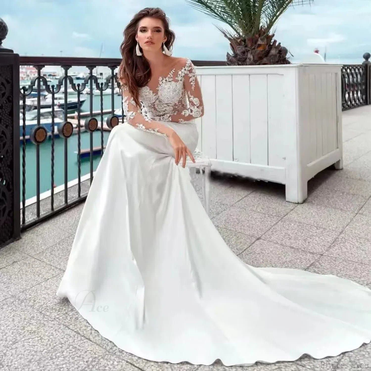 Elegant Strapless One-Shoulder Evening Gown Wedding Dress with Small Train