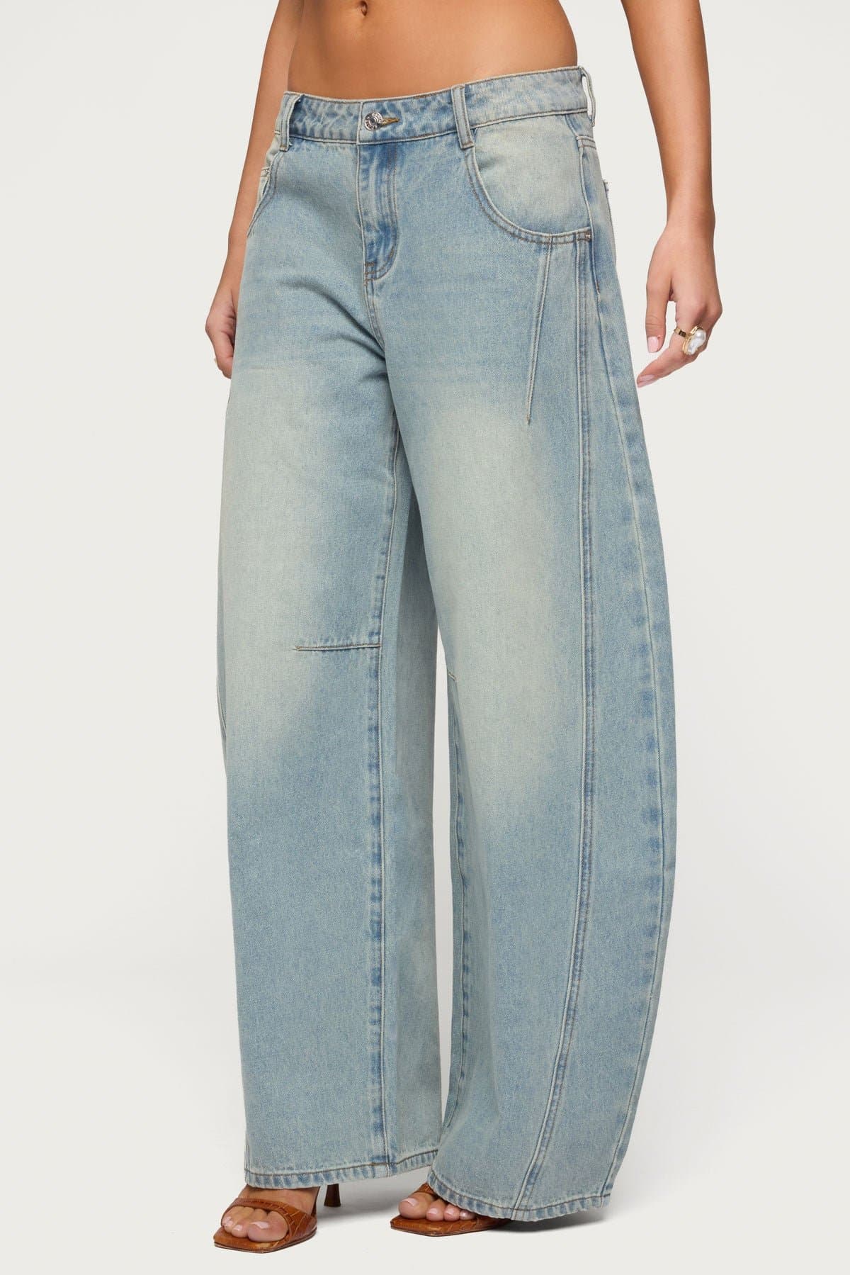 Ilara Low Rise Barrel Leg Jeans in Rigid 100% Cotton Denim Size S Inseam 29.9"