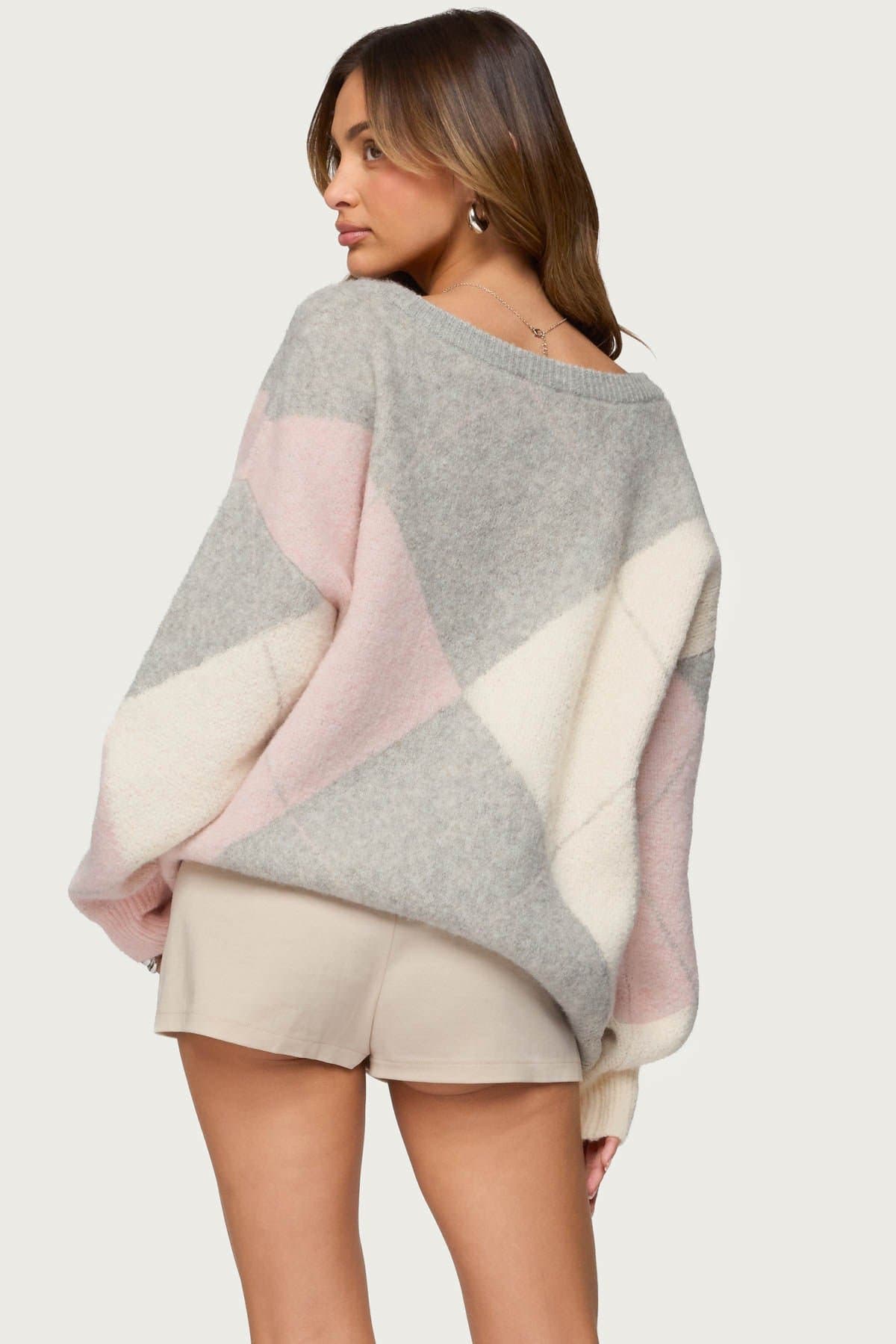 Elda Oversized Argyle Sweater - V-Neck Knit Acrylic Polyester Spandex