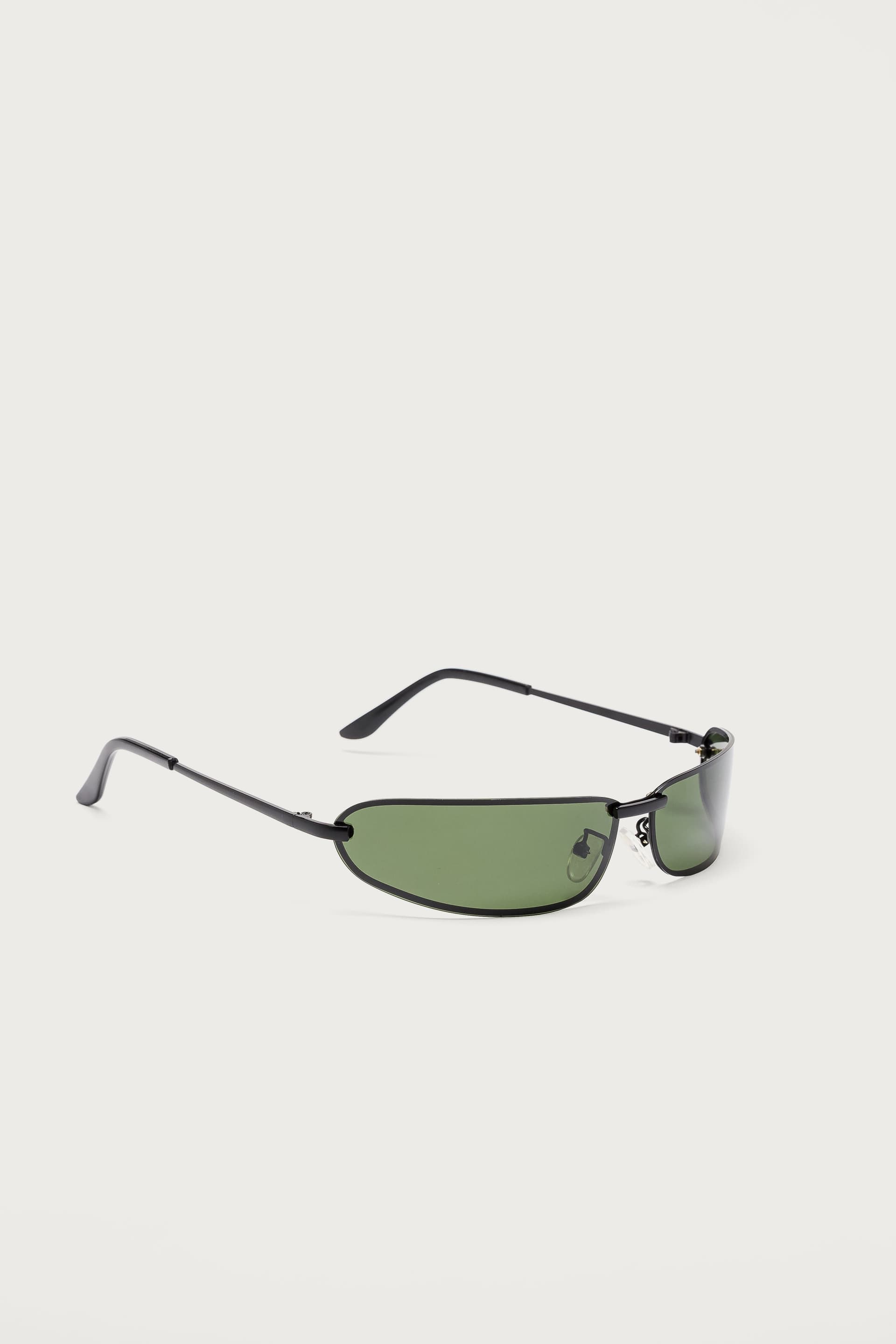 Golden Era Oval Sunglasses Copper Frame UV Protected Polycarbonate Lenses