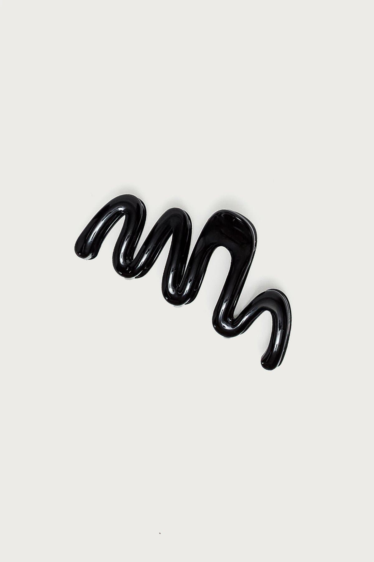 Abstract Squiggle Claw Clip Acrylic Hair Accessory 4.1 Inch