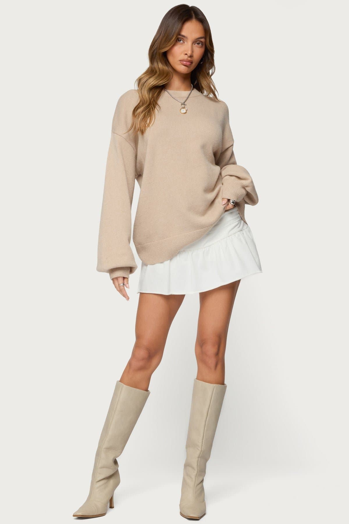 Aminata Oversized Sweater - Acrylic Knit Fit, Size S Model 5'9"