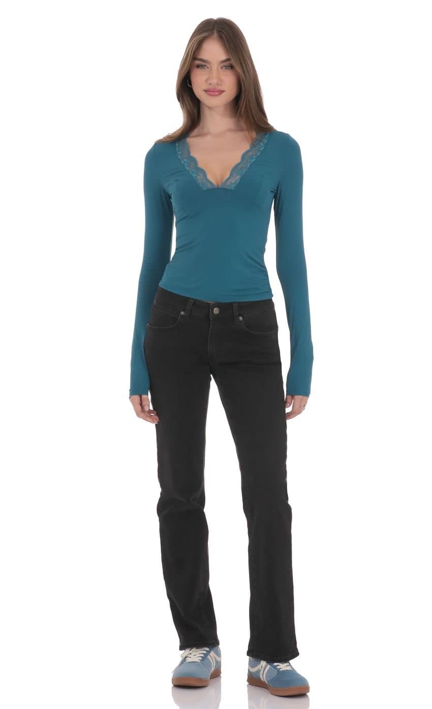 Low Rise Straight Leg Jeans in Black