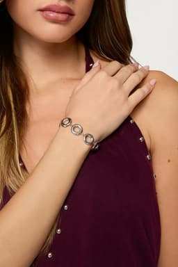 Connected Circle Bracelet Silver Tone Metal 8.7 Inch Length