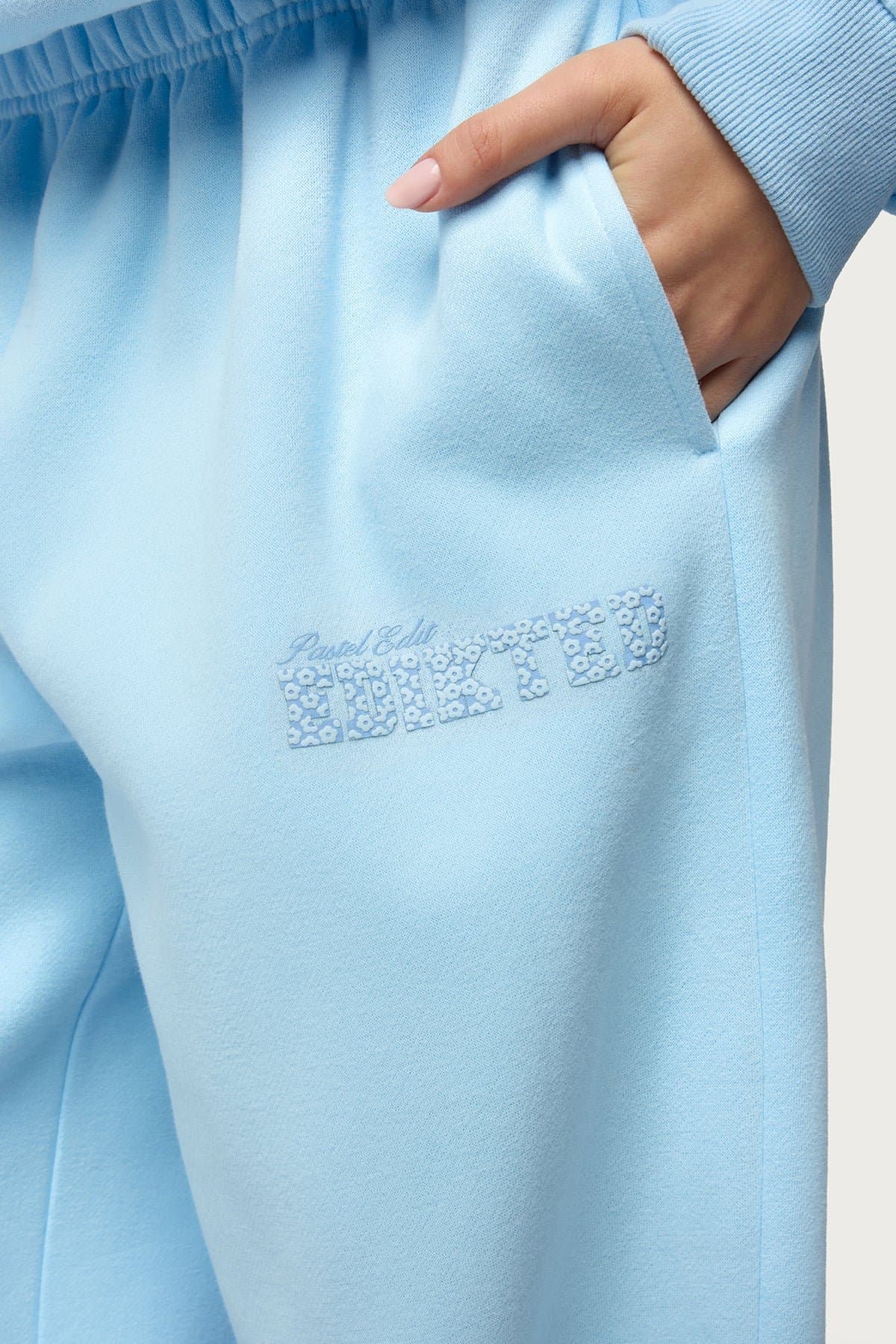 Pastel Edit Edikted Sweatpants - Straight Leg Polyester Cotton Flower Graphic Print