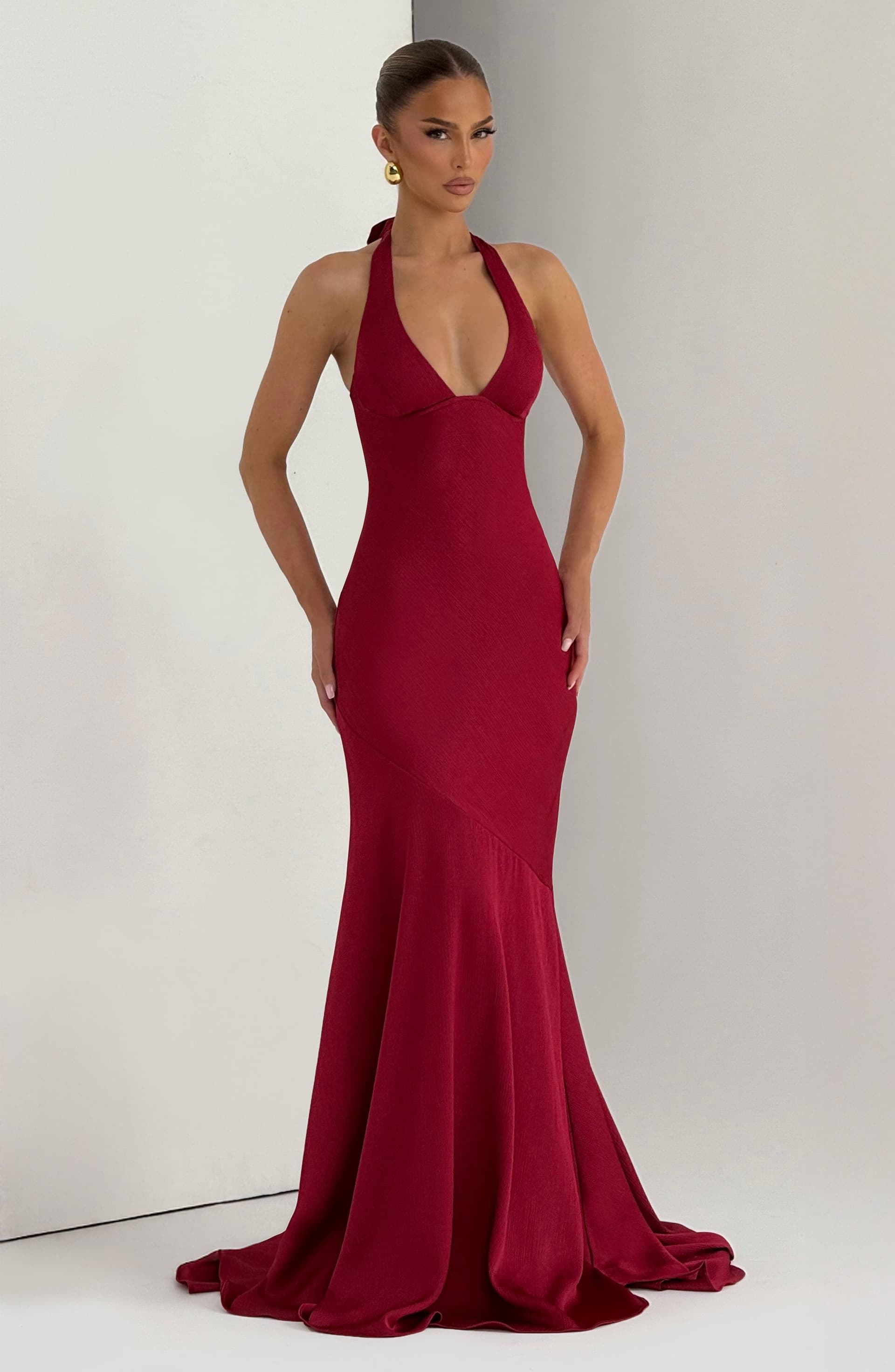 Kirsten Berry Gown Textured Satin Underwired Plunge Neckline Halterneck Floor-Length
