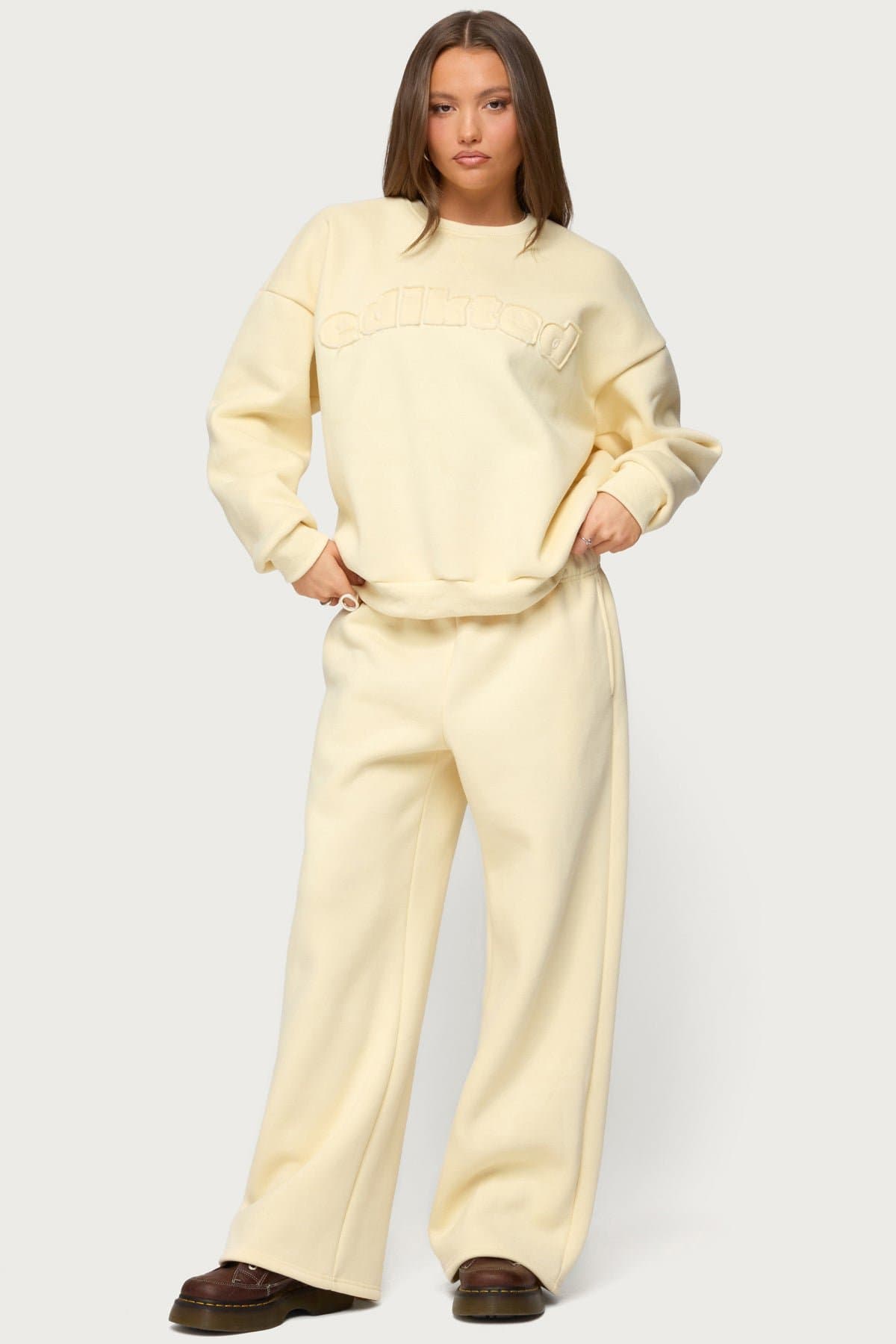 Jaylie Edikted Crewneck Sweatshirt with Distressed Graphic Text Patch Polyester Cotton