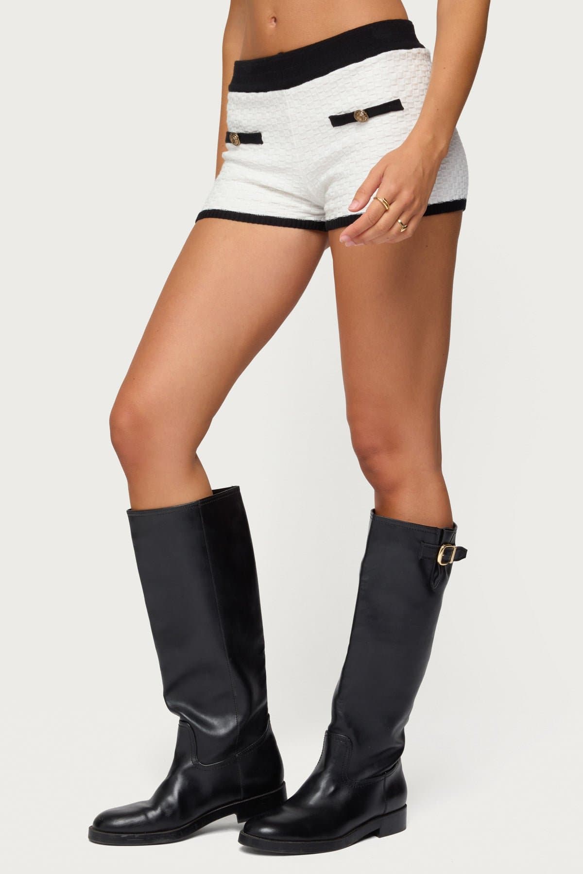 Mara Contrast Textured Knit Shorts - 100% Cotton, Size S Inseam 2in