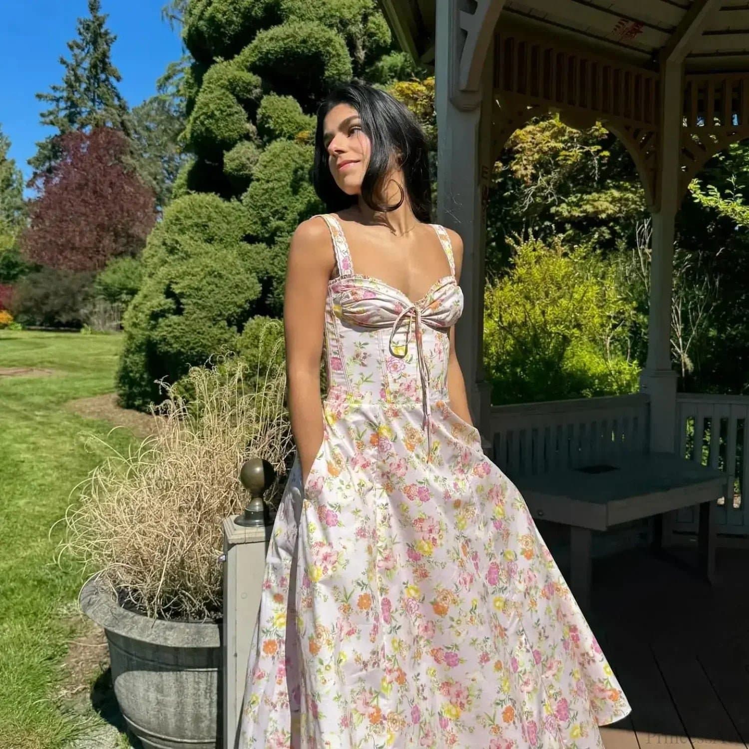 Elegant Floral Print Sleeveless V-Neck Midi Dress - Polyester Fit and Flare