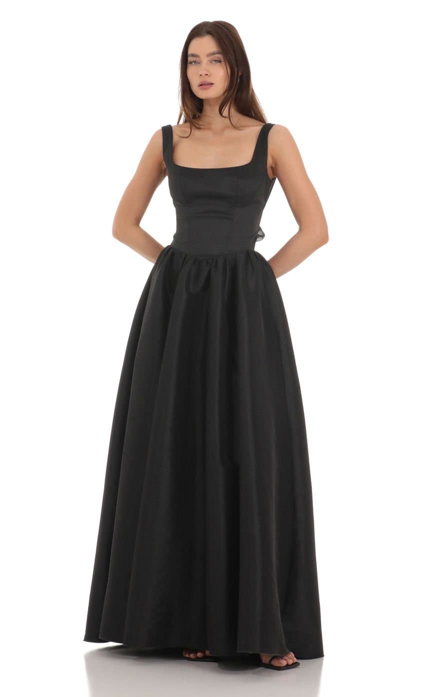 Back Bow Gown in Black