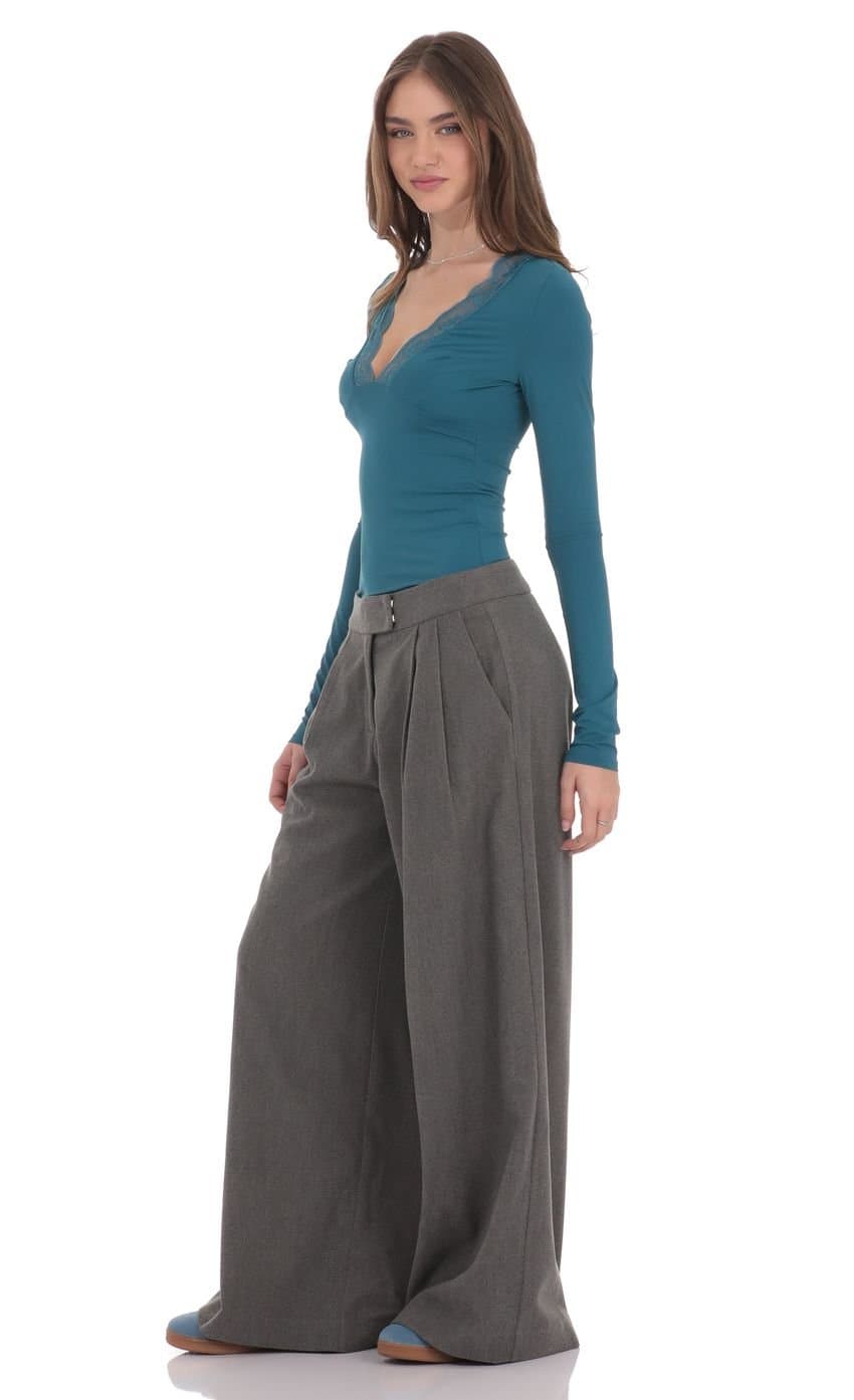 Pleated Baggy Trousers in Grey