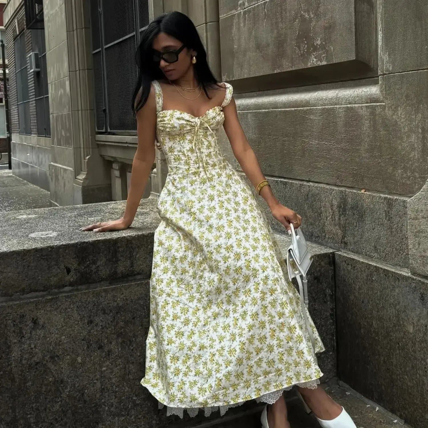 Elegant Floral Print Sleeveless V-Neck Midi Dress - Polyester Fit and Flare