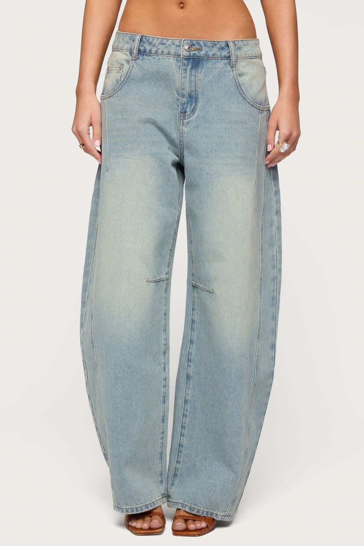 Ilara Low Rise Barrel Leg Jeans in Rigid 100% Cotton Denim Size S Inseam 29.9"