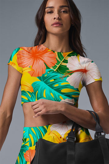 TropiGlow Scallop Tennis Dress – Yellow Lily & Hibiscus Print