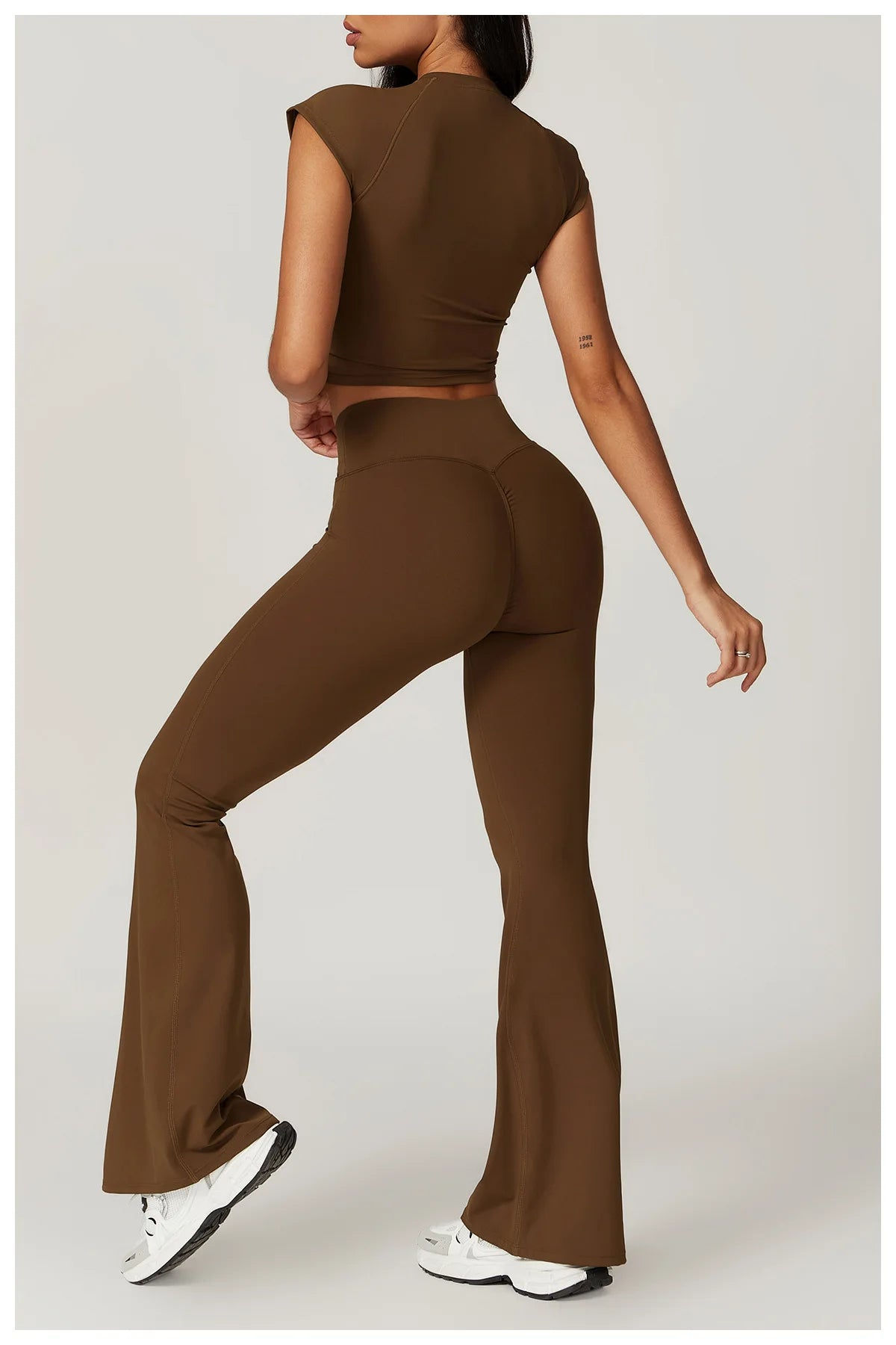 Flared Gym Shirt & Leggings Set - Comfortable Workout Wear