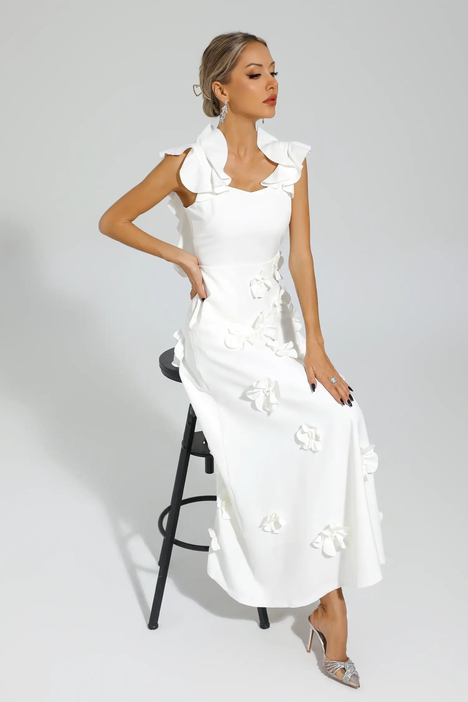 Elegant White Floral Print Slip Dress - Stylish & Alluring