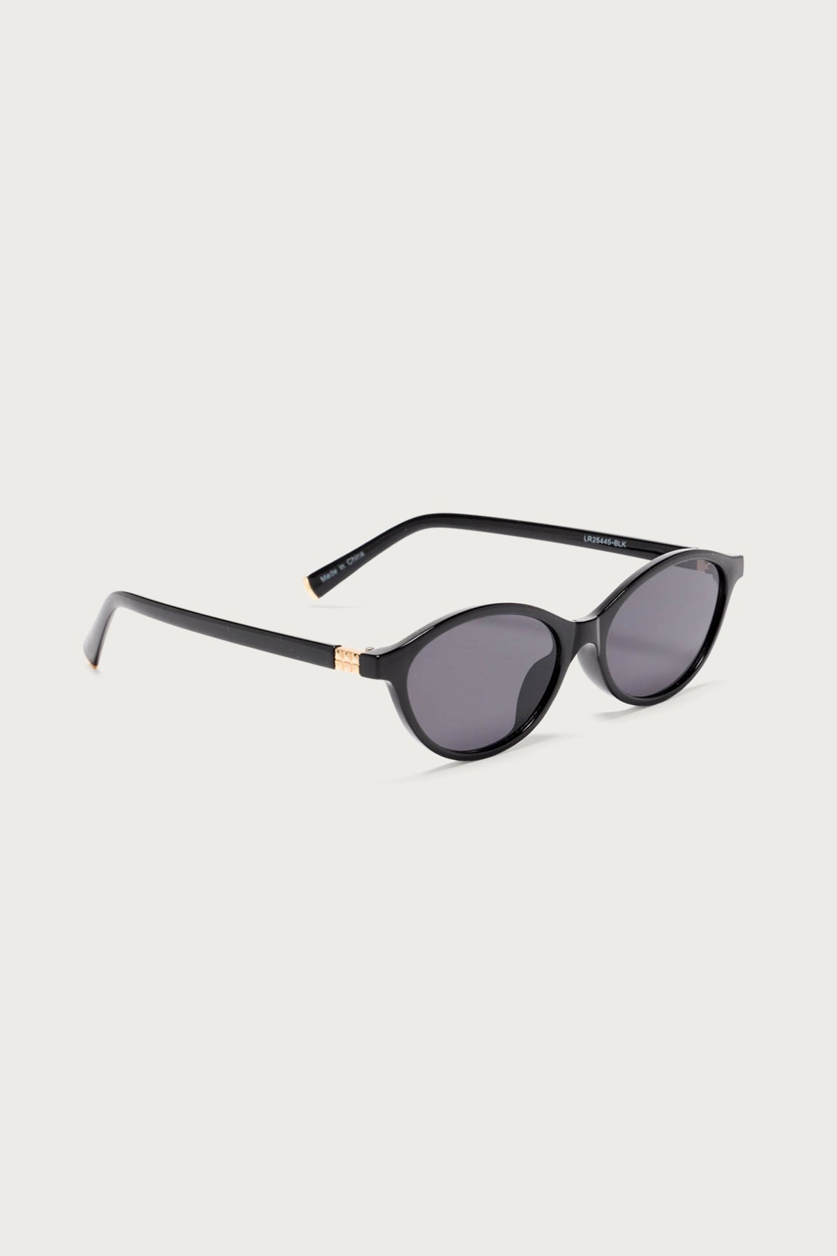 Black Round UV Protected Sunglasses for Stylish Eyewear