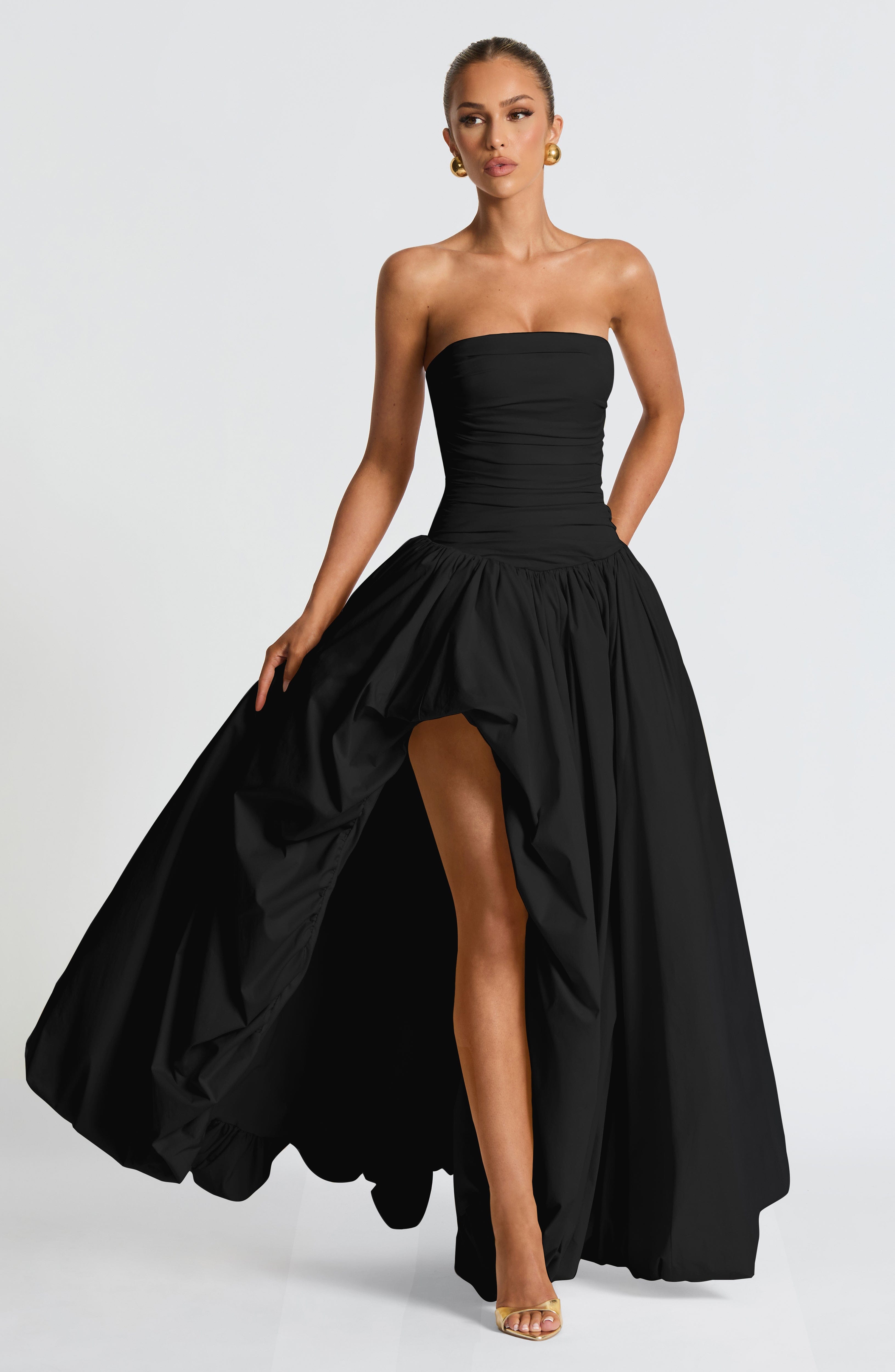 Elegant Black Maxi Dress with Lace-Up Back
