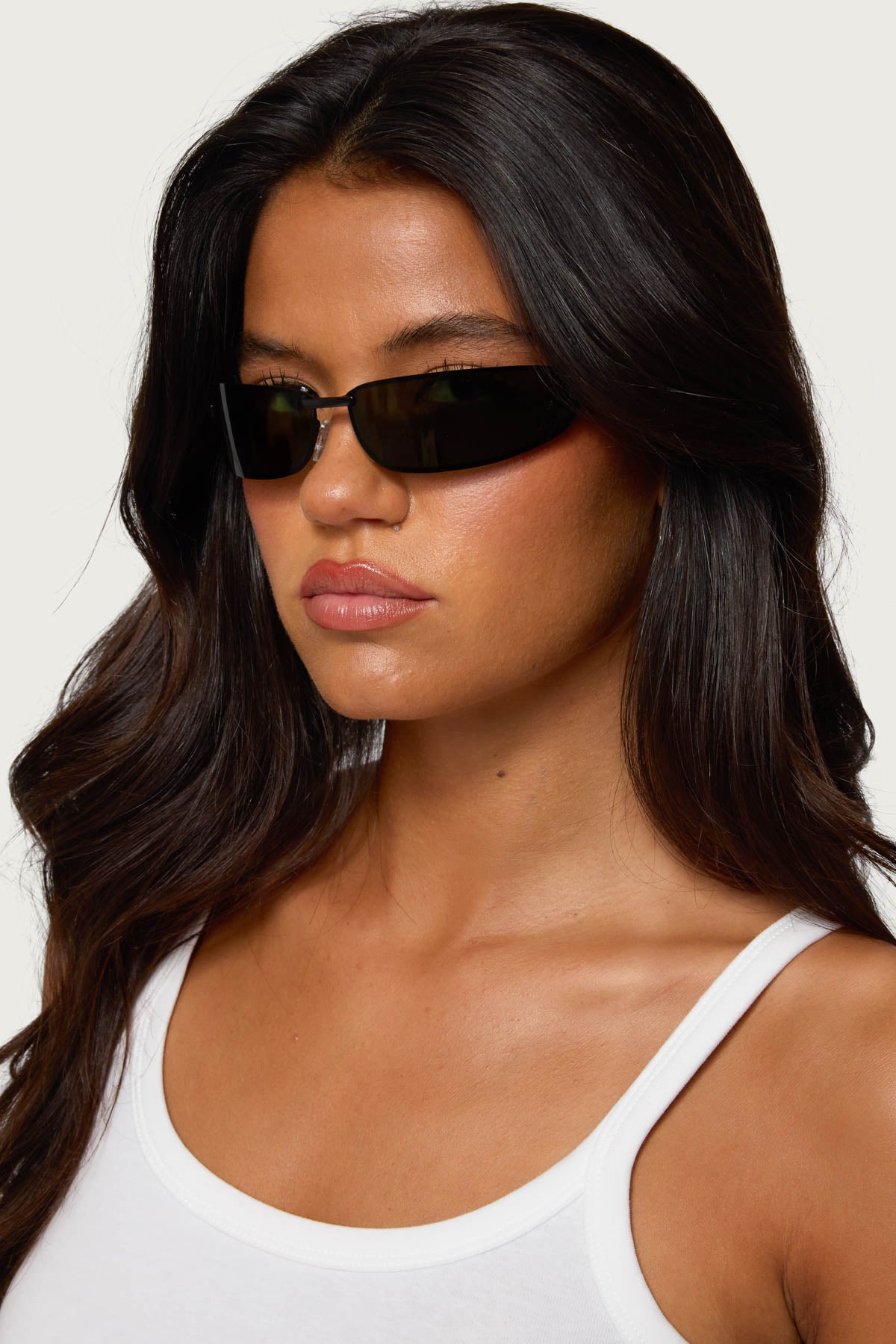 Oval Frame Black Sunglasses with UV Protection
