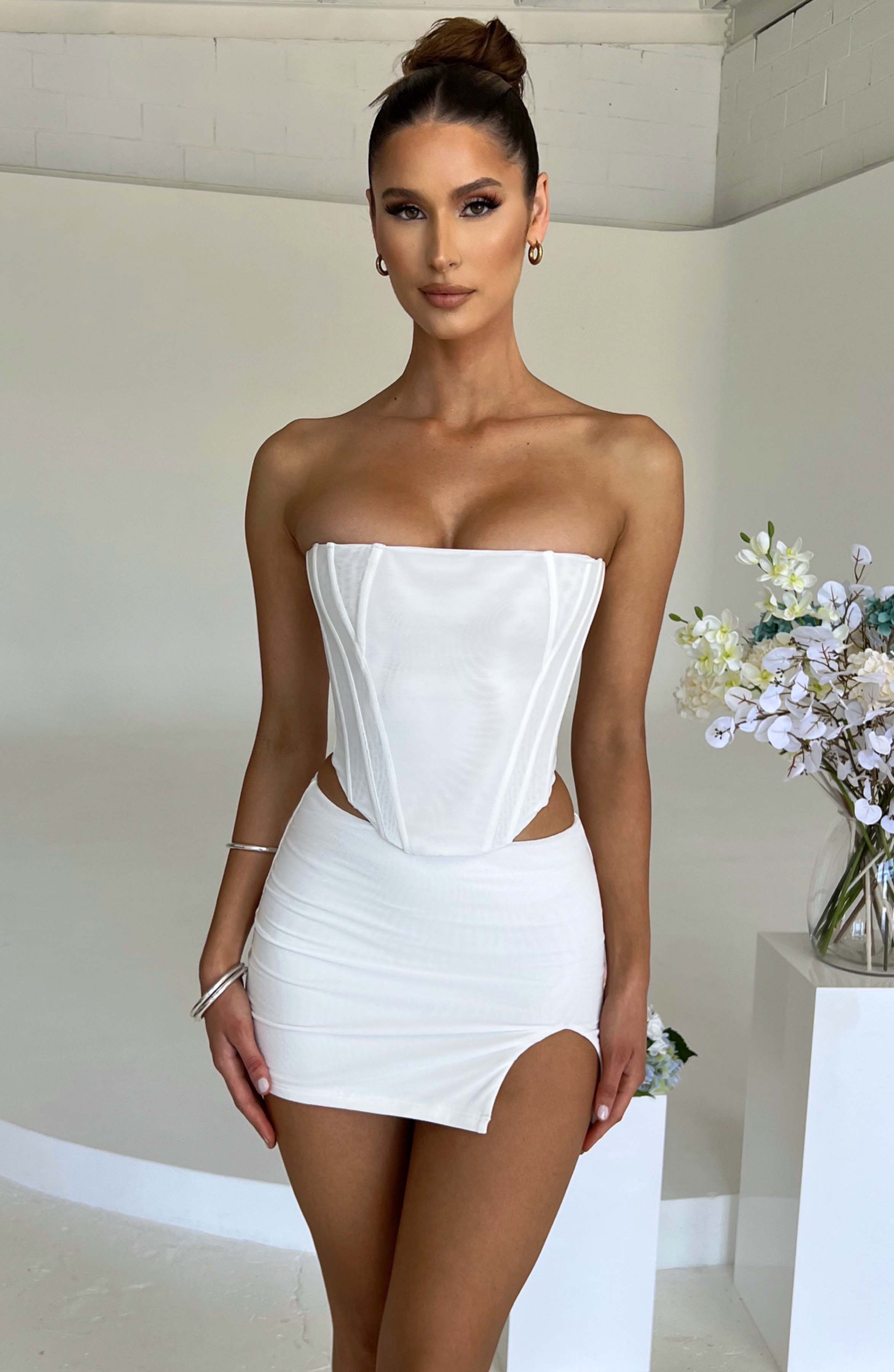 Ultra Short White Jersey Mini Skirt - Low Waist Style