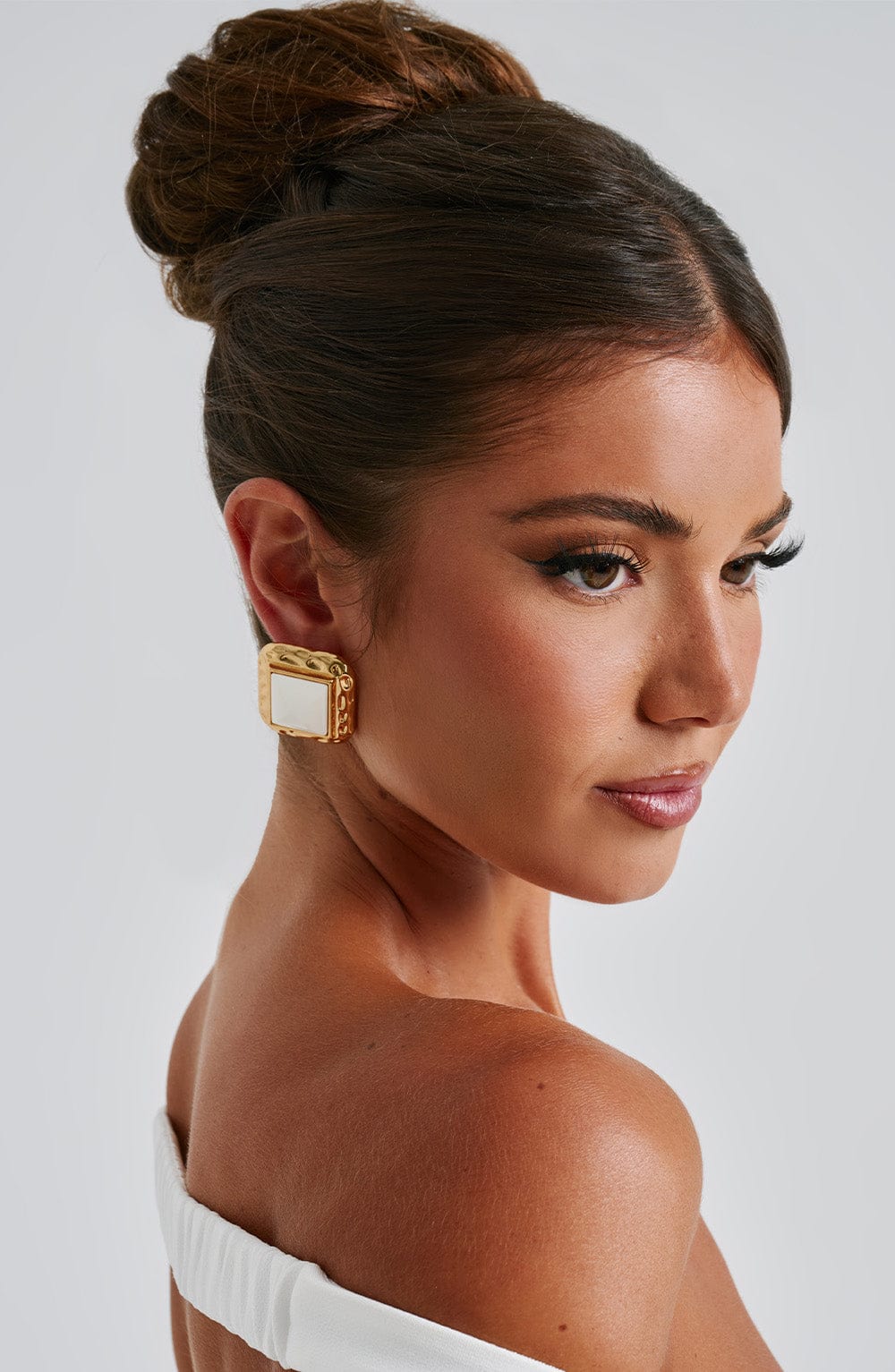 Ivory and Gold Square Stud Earrings - Fashion Accessories