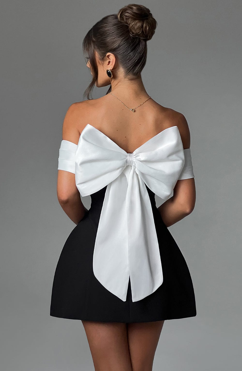Modern Contrast Bardot Neckline Mini Dress in Black White