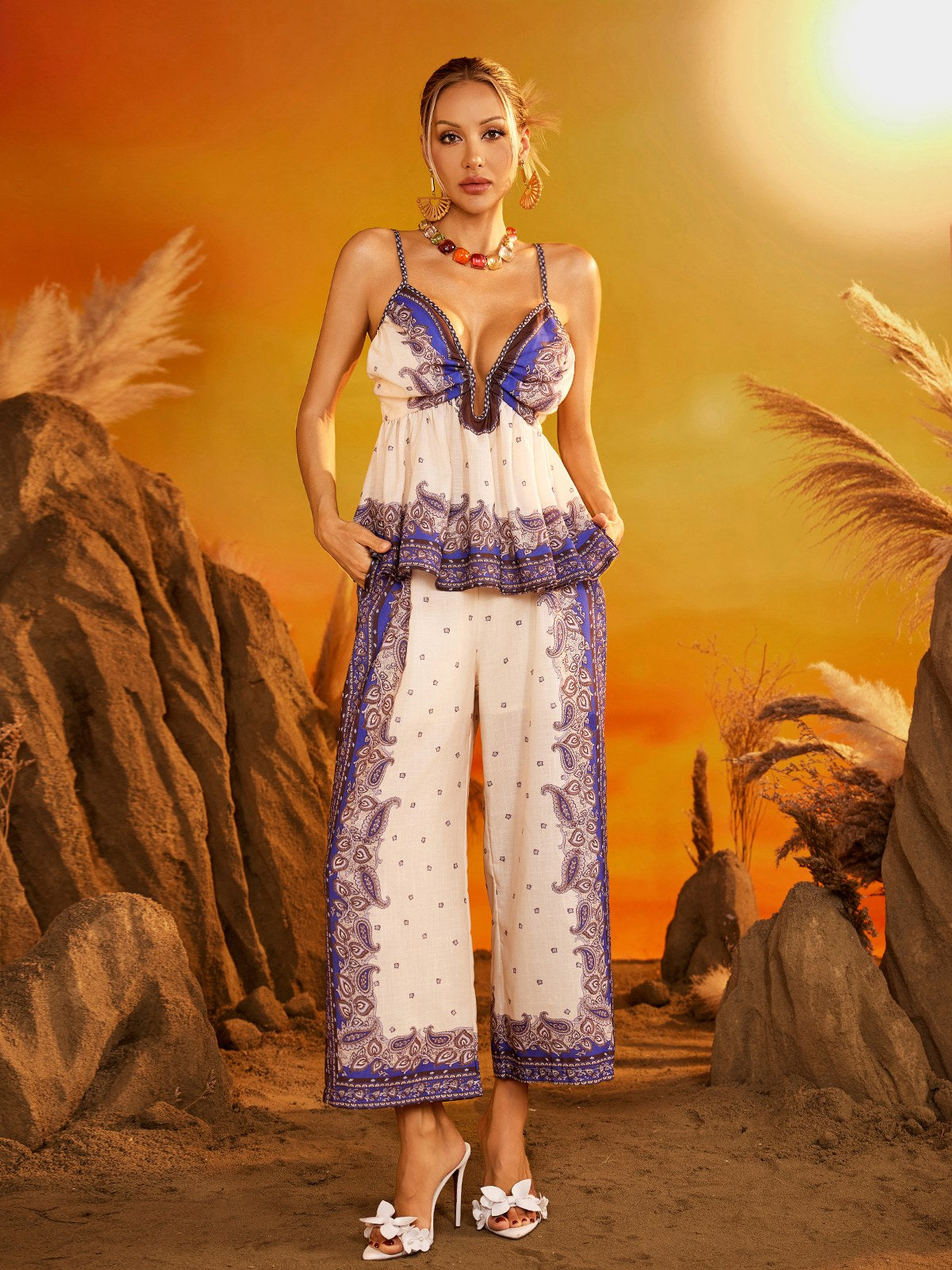 Chic Spaghetti Strap Printed Pants Set