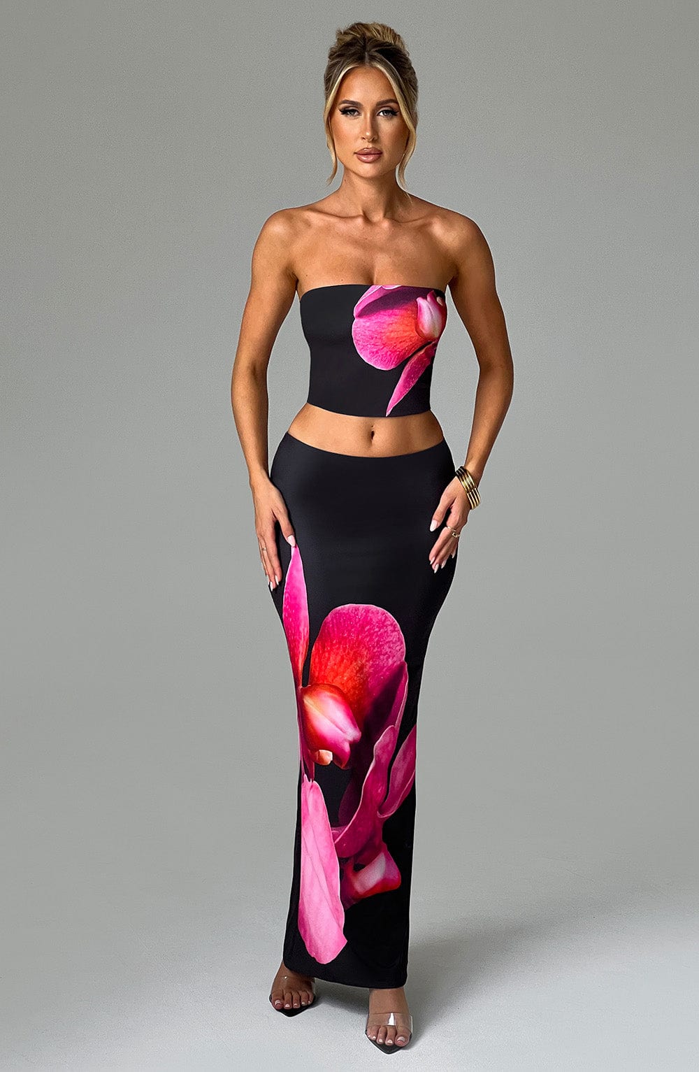 Elegant Black Floral Print Maxi Skirt - Premium Jersey Fabric