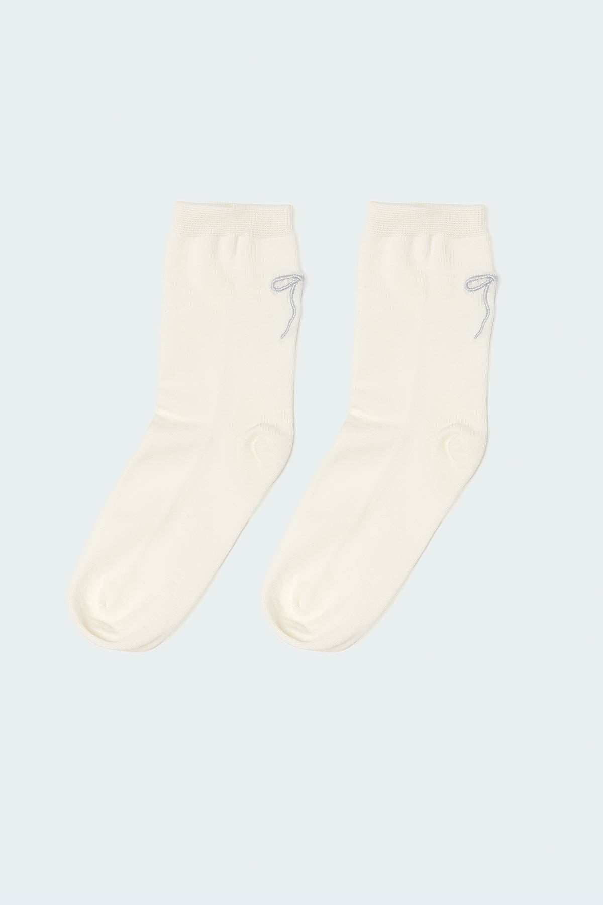 Ivory Cotton Embroidered Bow Socks