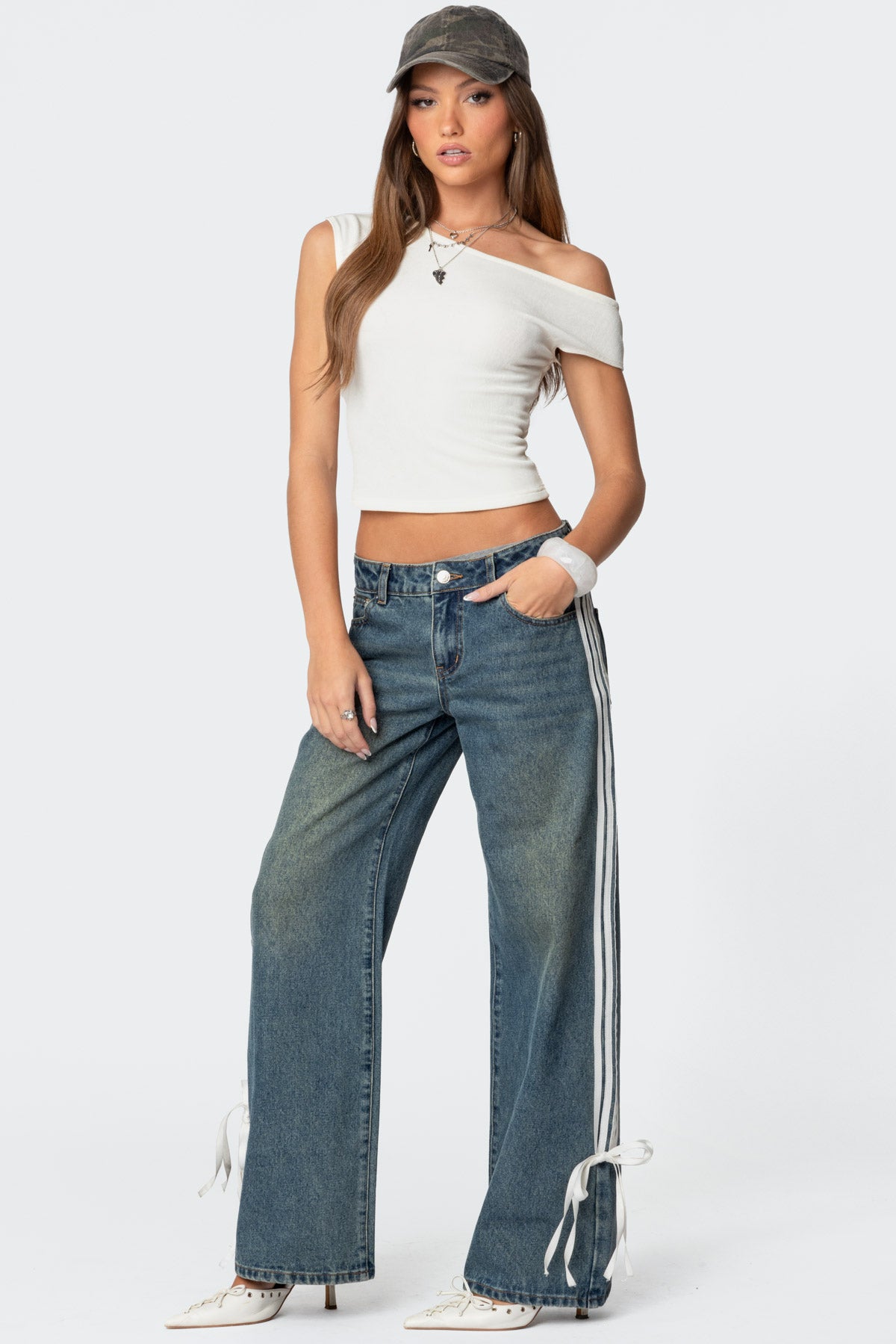 Blue Washed Low Rise Jeans with Ribbon Detailing