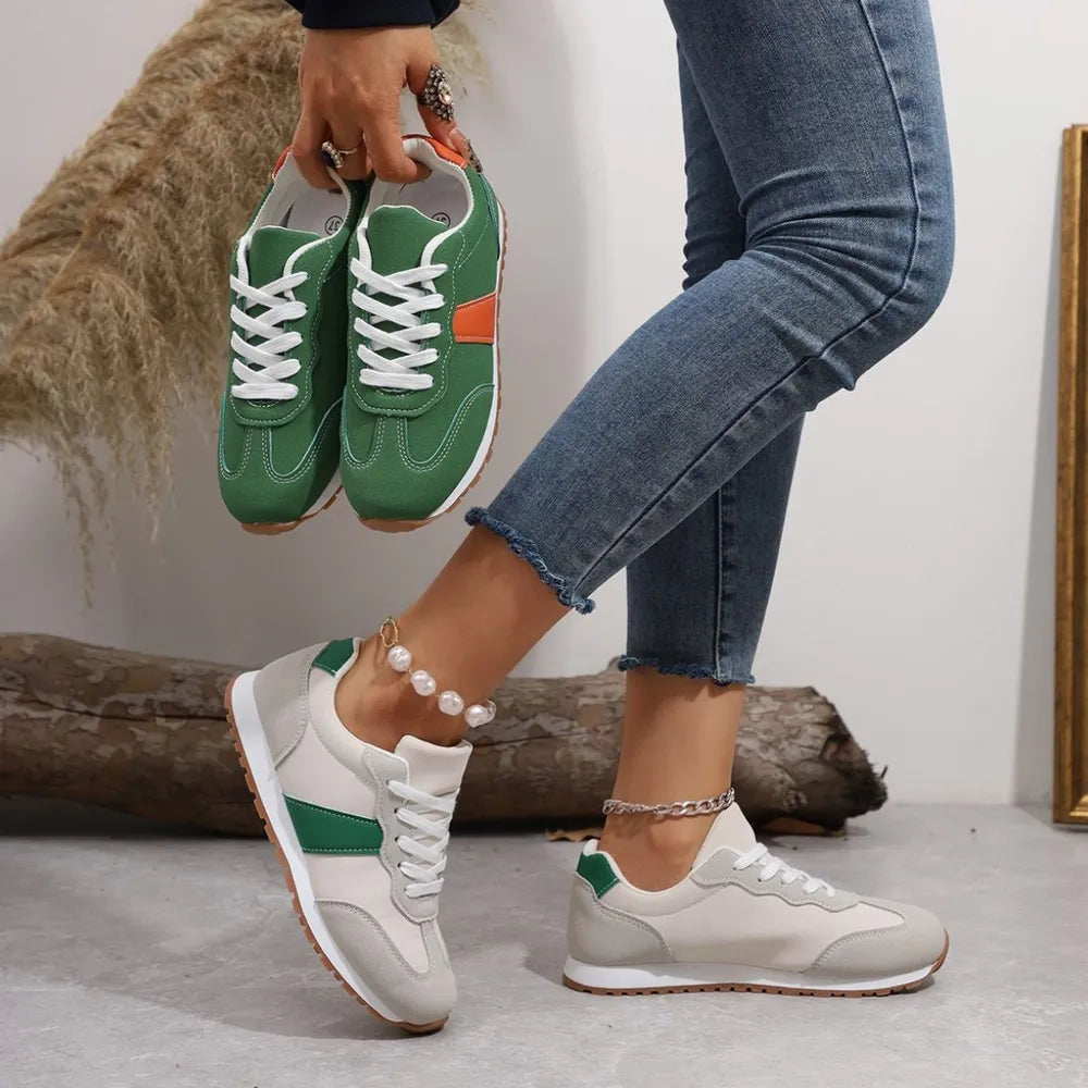 Green White PU Leather Round Toe Flat Sneakers