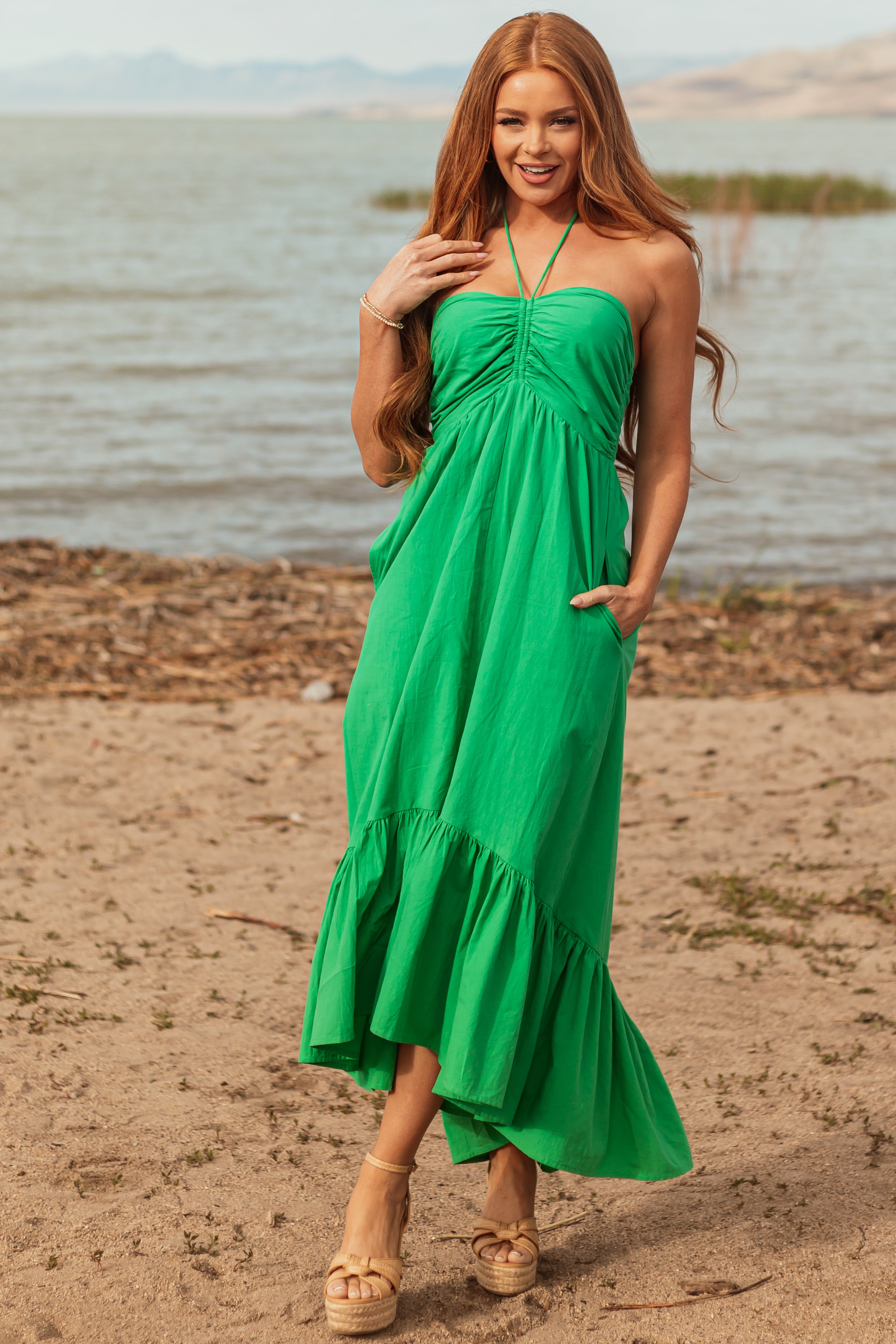 Flowy Halter Neck Babydoll Maxi Dress in Kelly Green