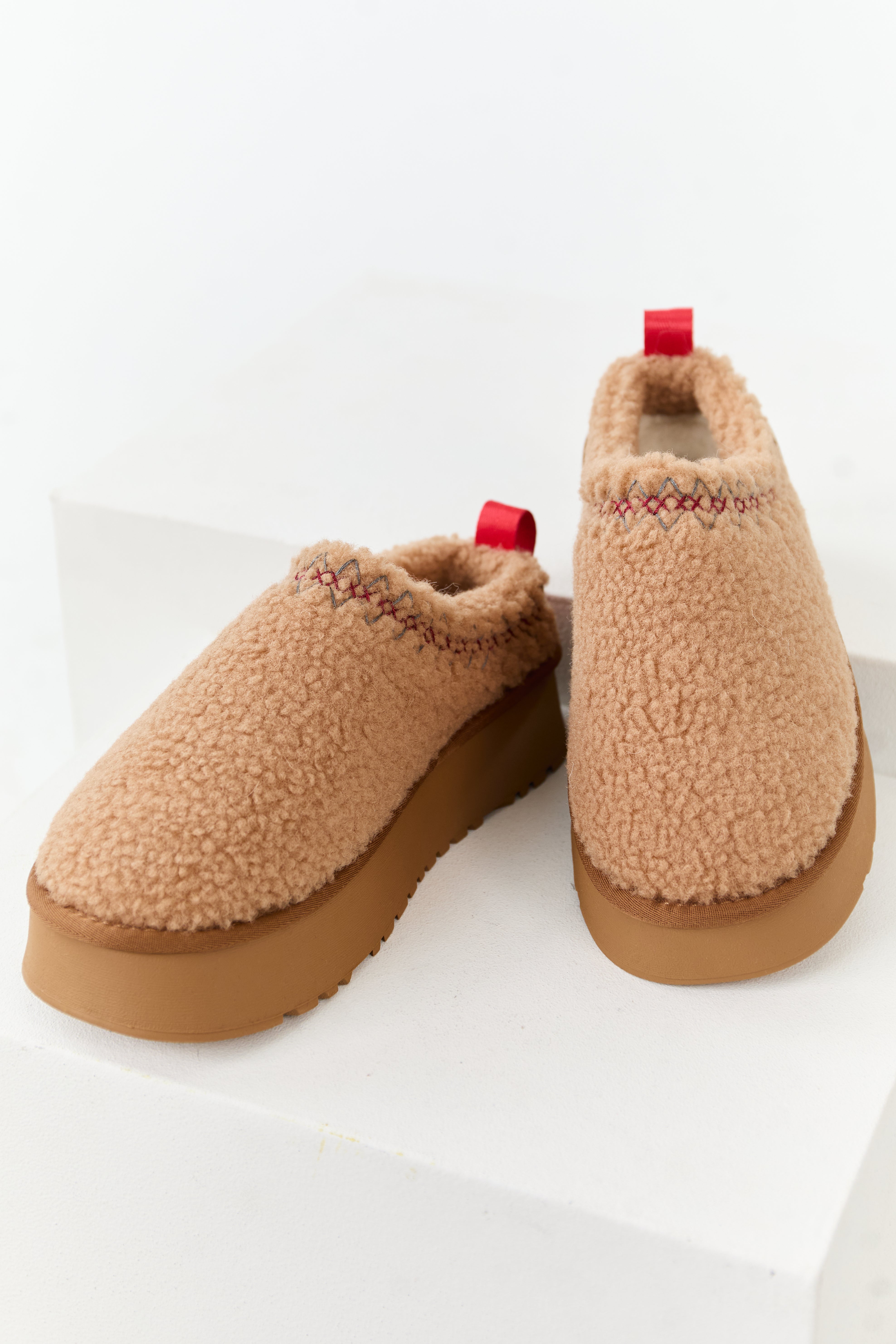 Cozy Camel Sherpa Platform Slippers - Steel Blue Cherry Accents