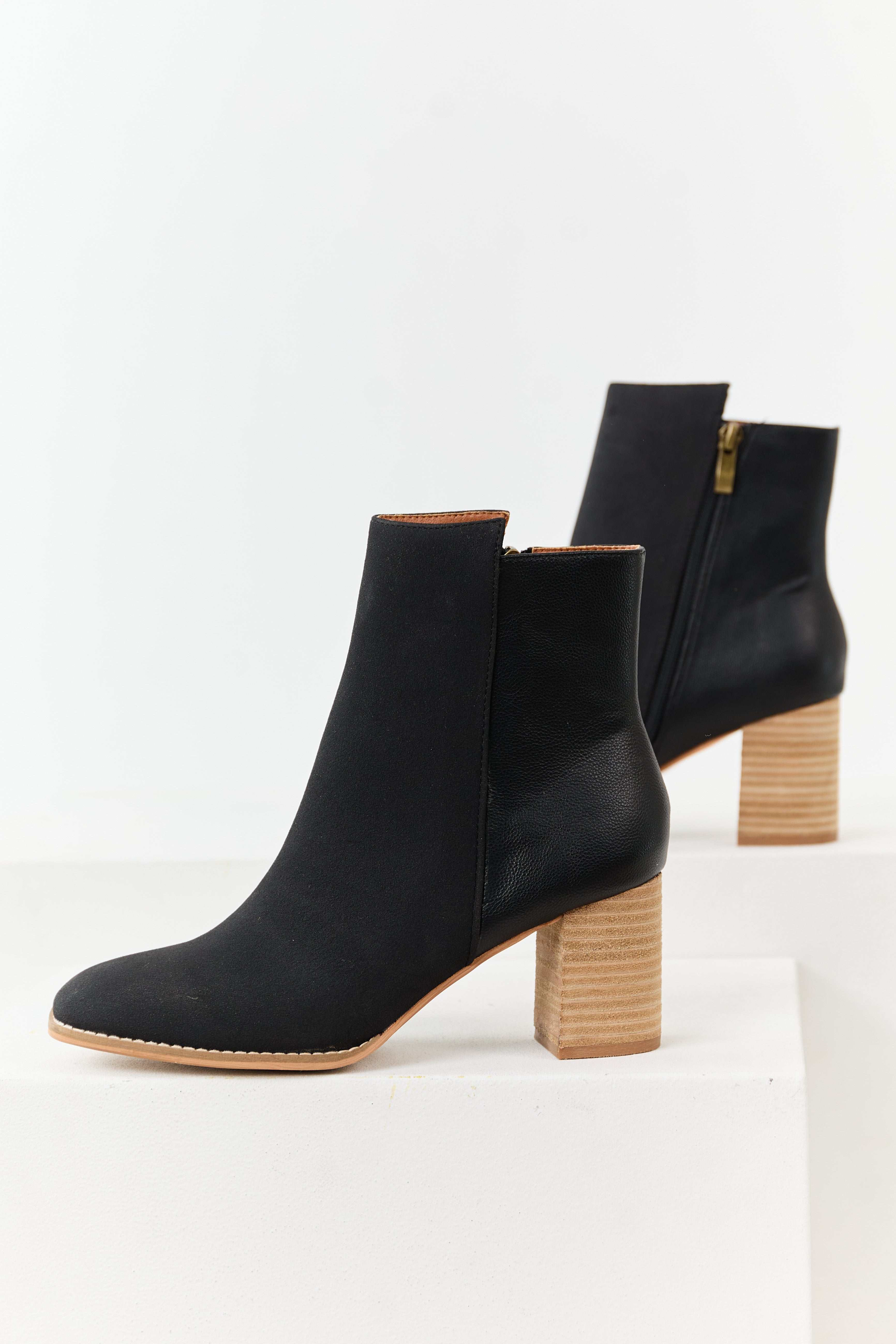 Stylish Contrast Block Heeled Booties in Black Faux Leather