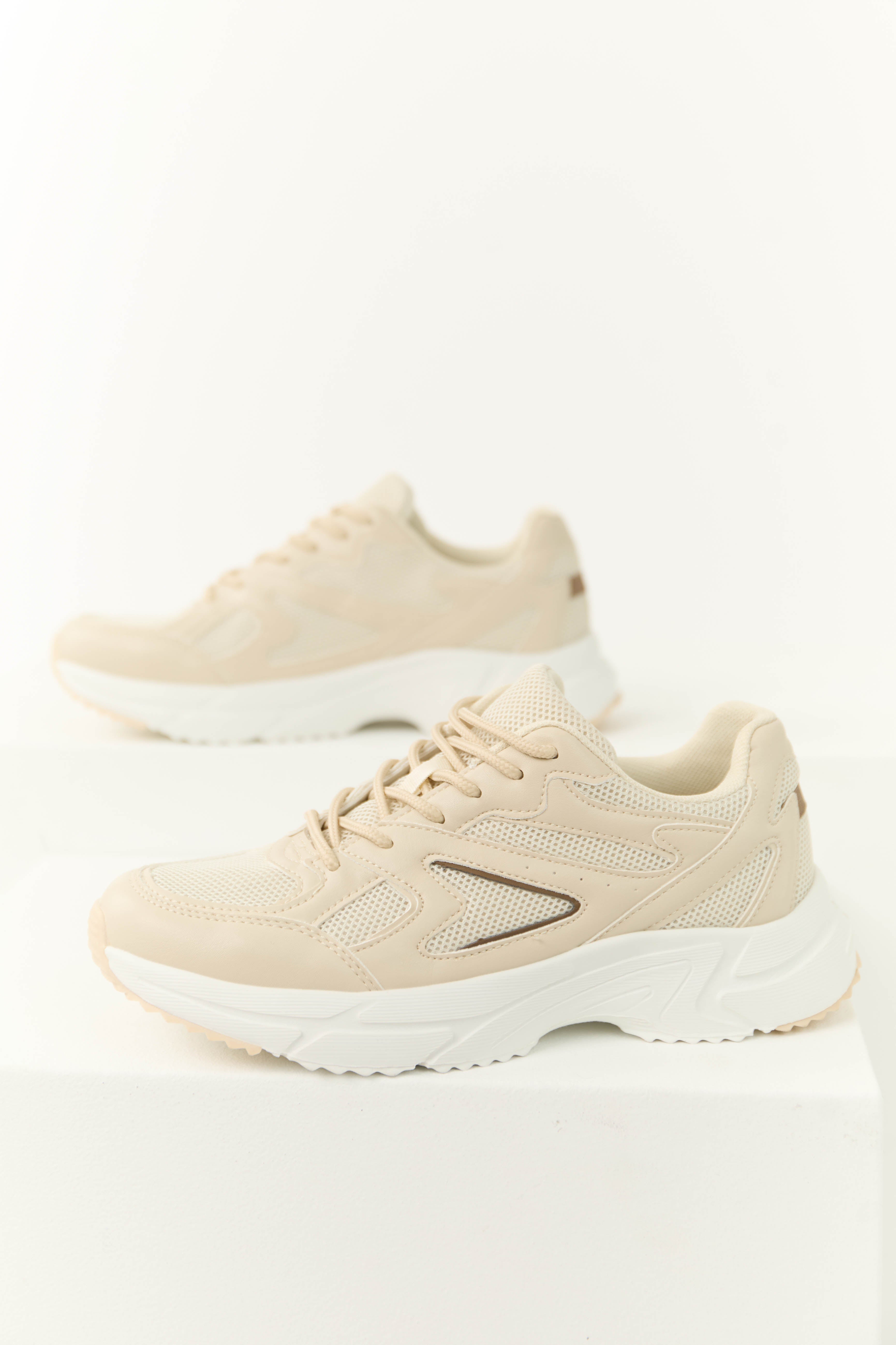 Almond Mesh Sneakers with Elastic Laces