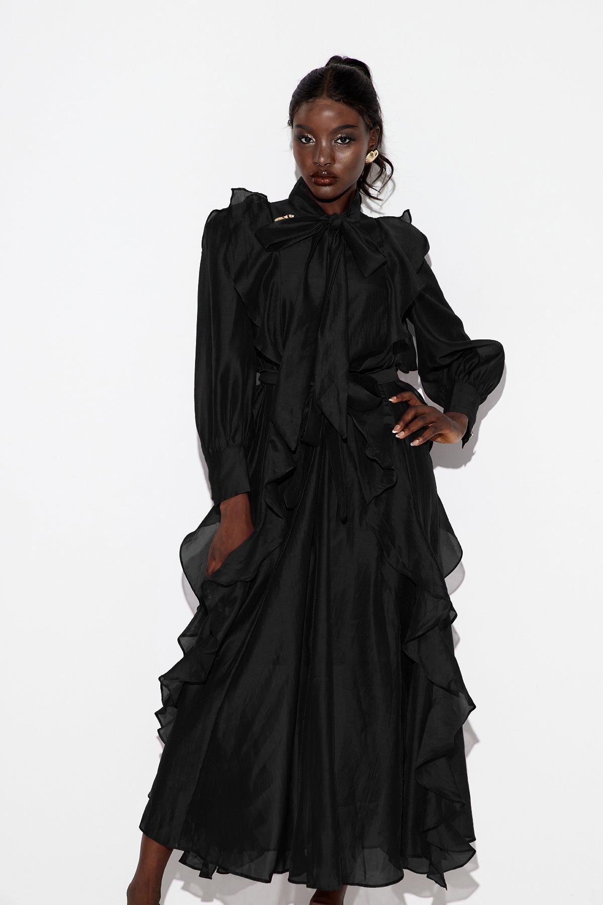 Elegant Black Ruffle Maxi Dress for Formal & Upscale Events