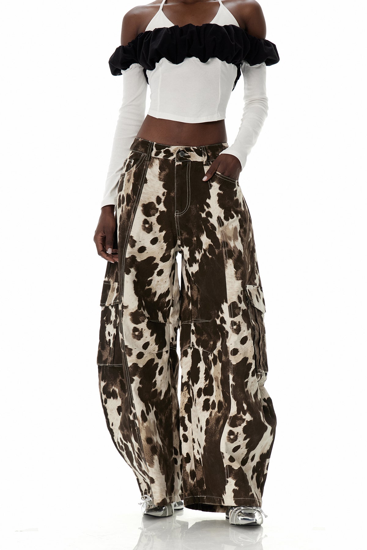 Baggy Cargo Jeans with Printed Design