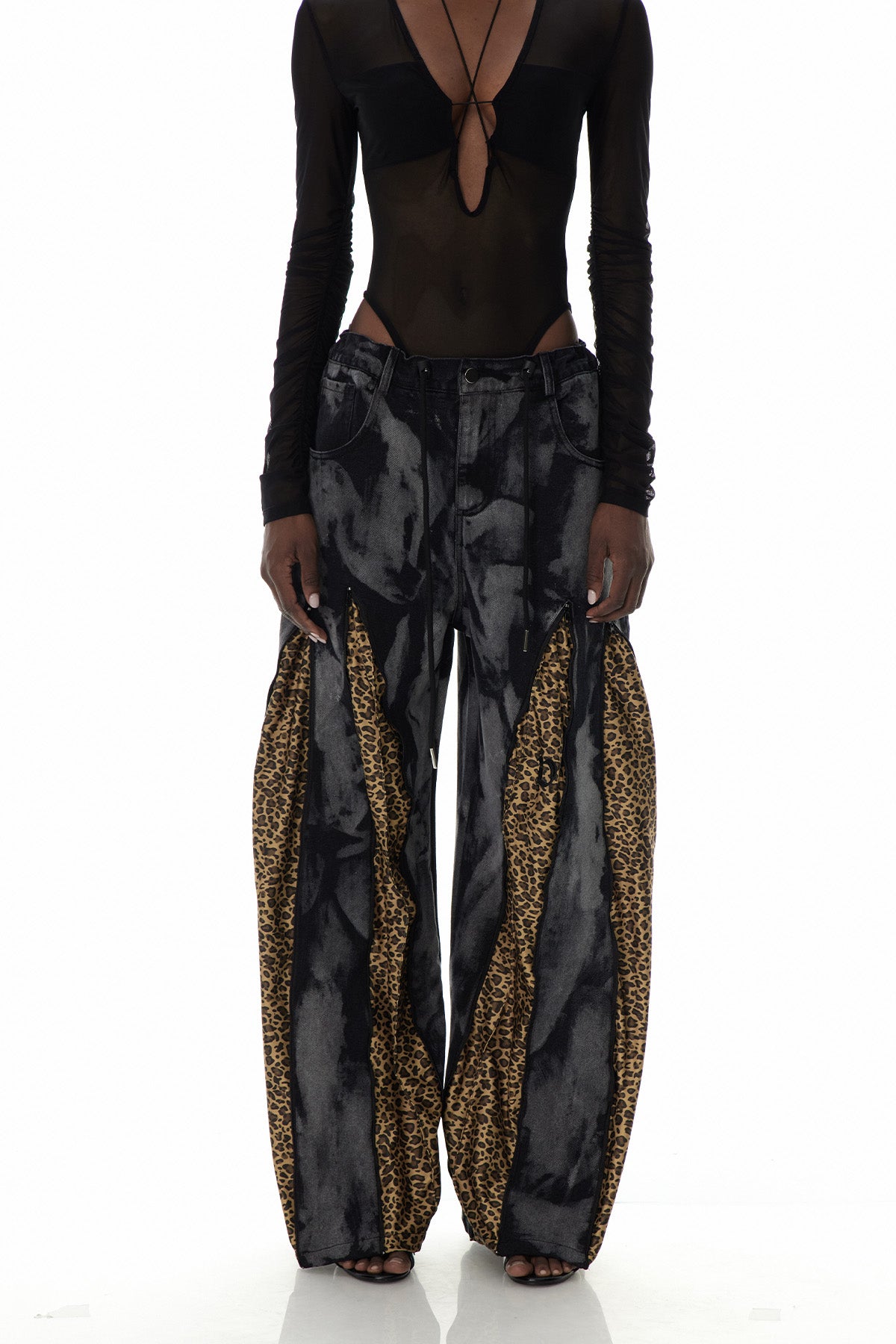 Leopard Print Zipper Jeans in Vibrant Yellow