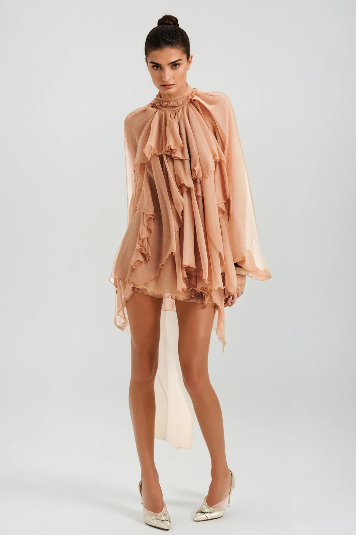 Elegant Ruffle Pants Set in Khaki | Sophisticated Design