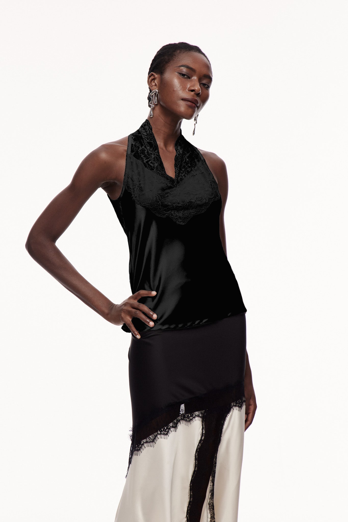 Lace Satin Qipao Top in Black - Elegant Sleeveless Chic Essential