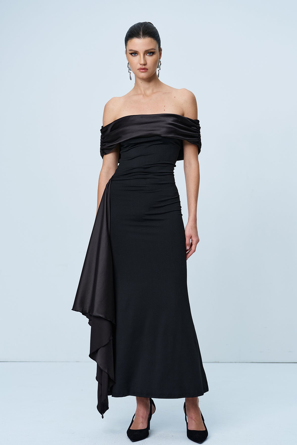 Chic Black Lace Up Maxi Dress