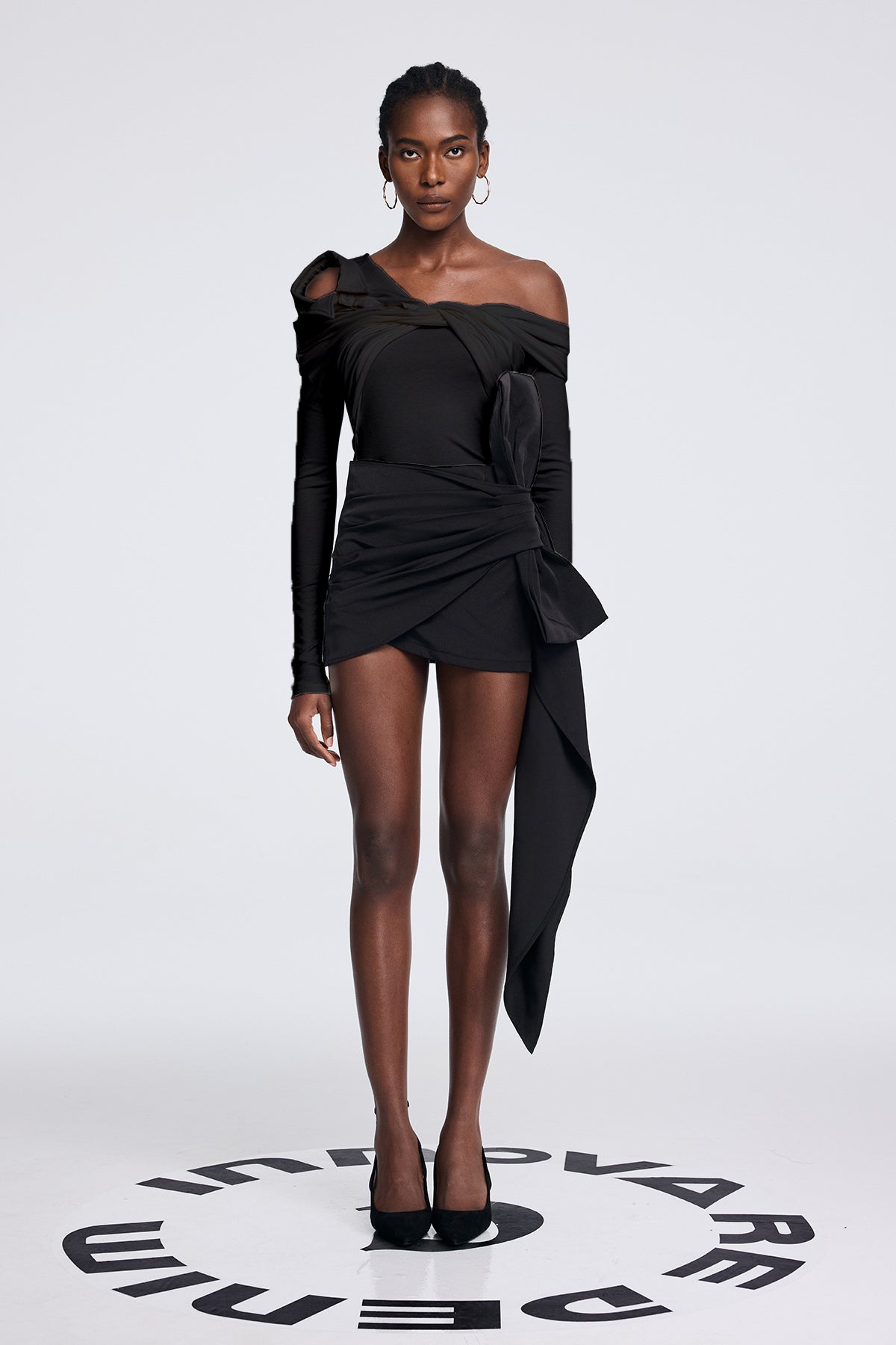 Black One Shoulder Twist Top