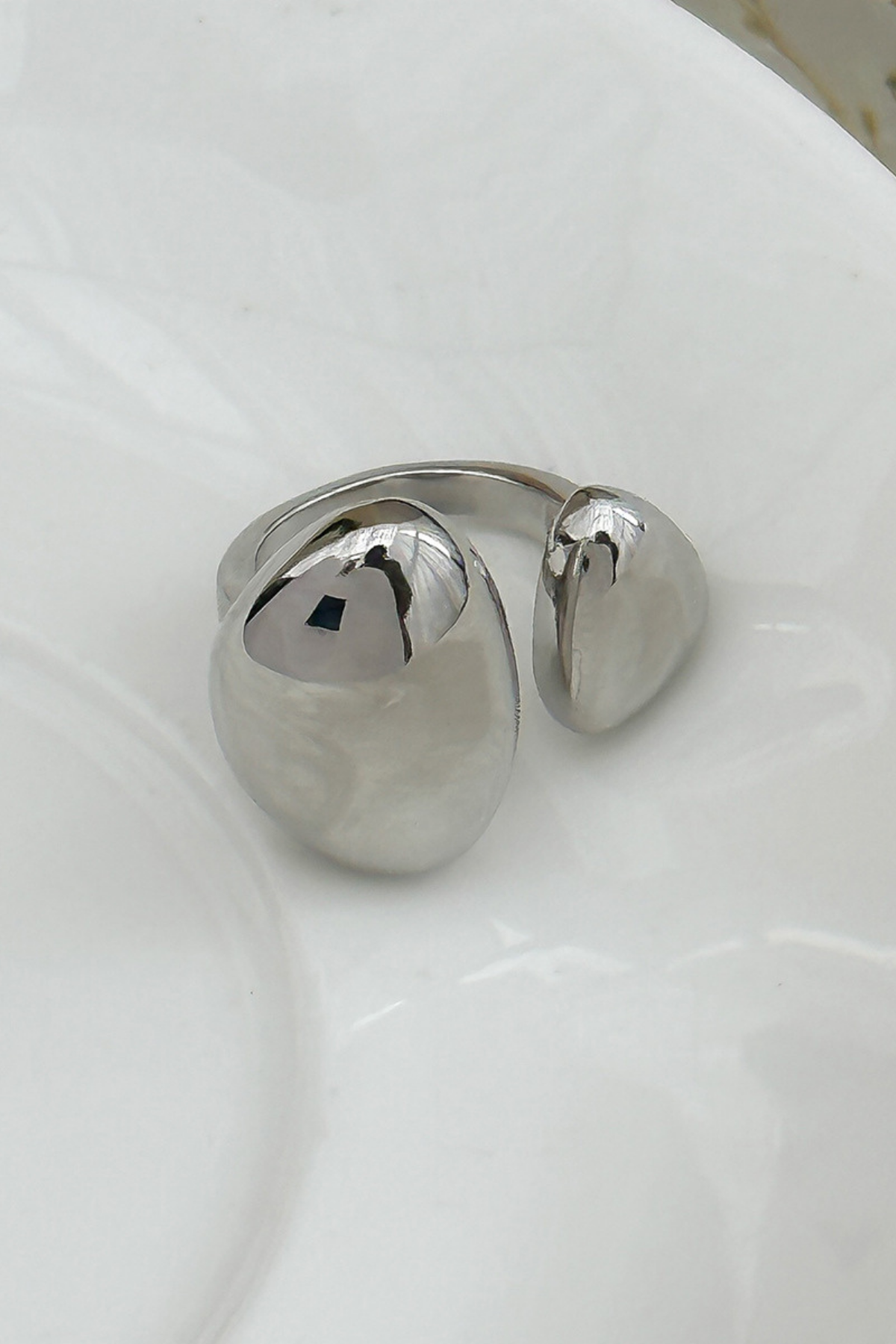 Silver Glossy Asymmetric Drop Rings - Stylish Everyday Jewelry